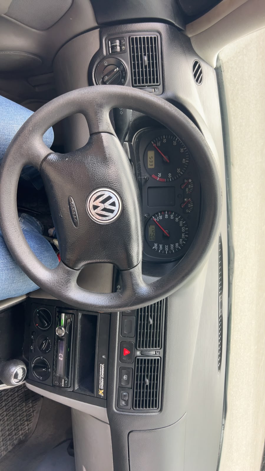 Volkswagen Golf IV 5-dörrar 1.6 Manuell 2000, bild 7/9