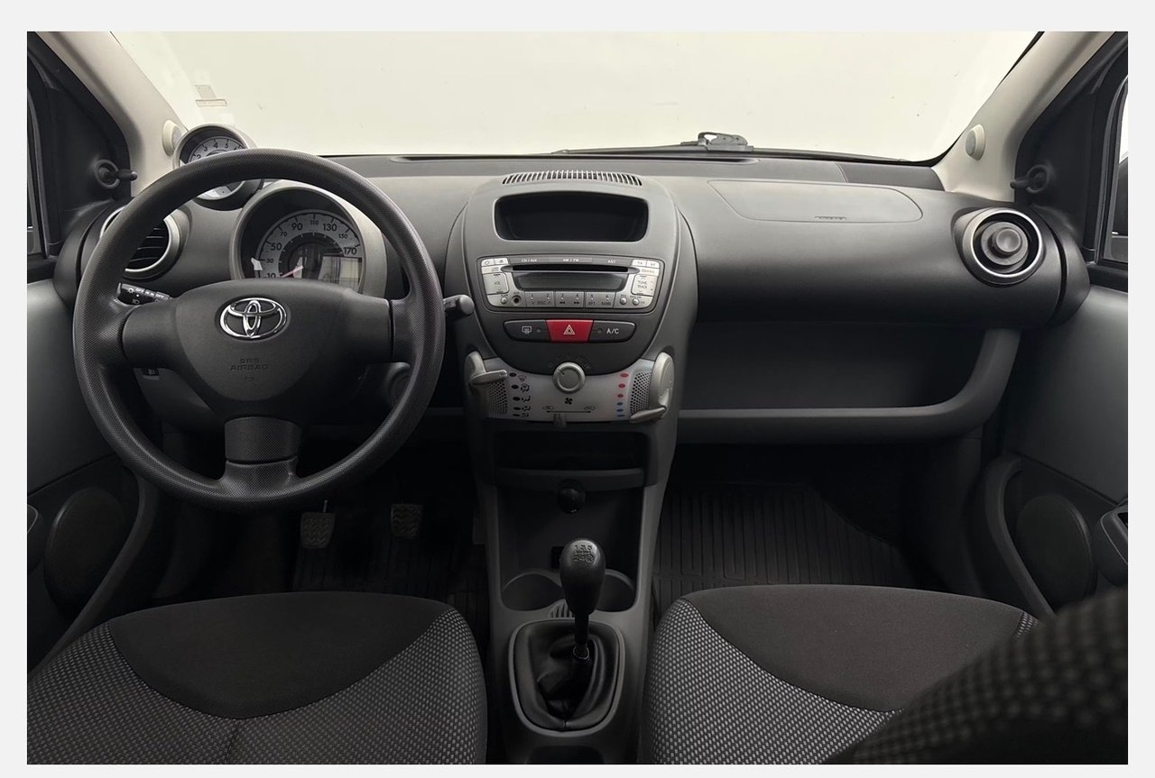 Toyota Aygo 5-dörrar 1.0 VVT-i Euro 4 2011, bild 3/6