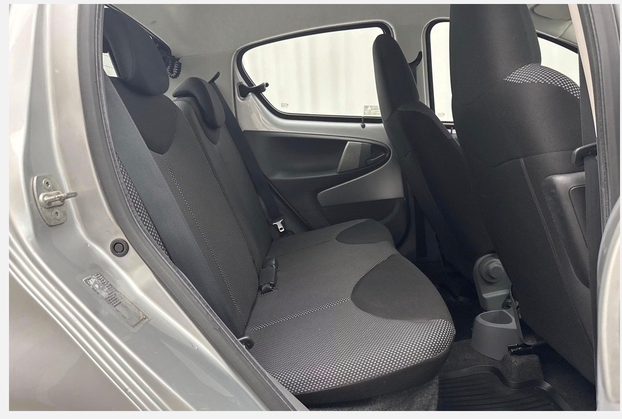 Toyota Aygo 5-dörrar 1.0 VVT-i Euro 4 2011, bild 4/6
