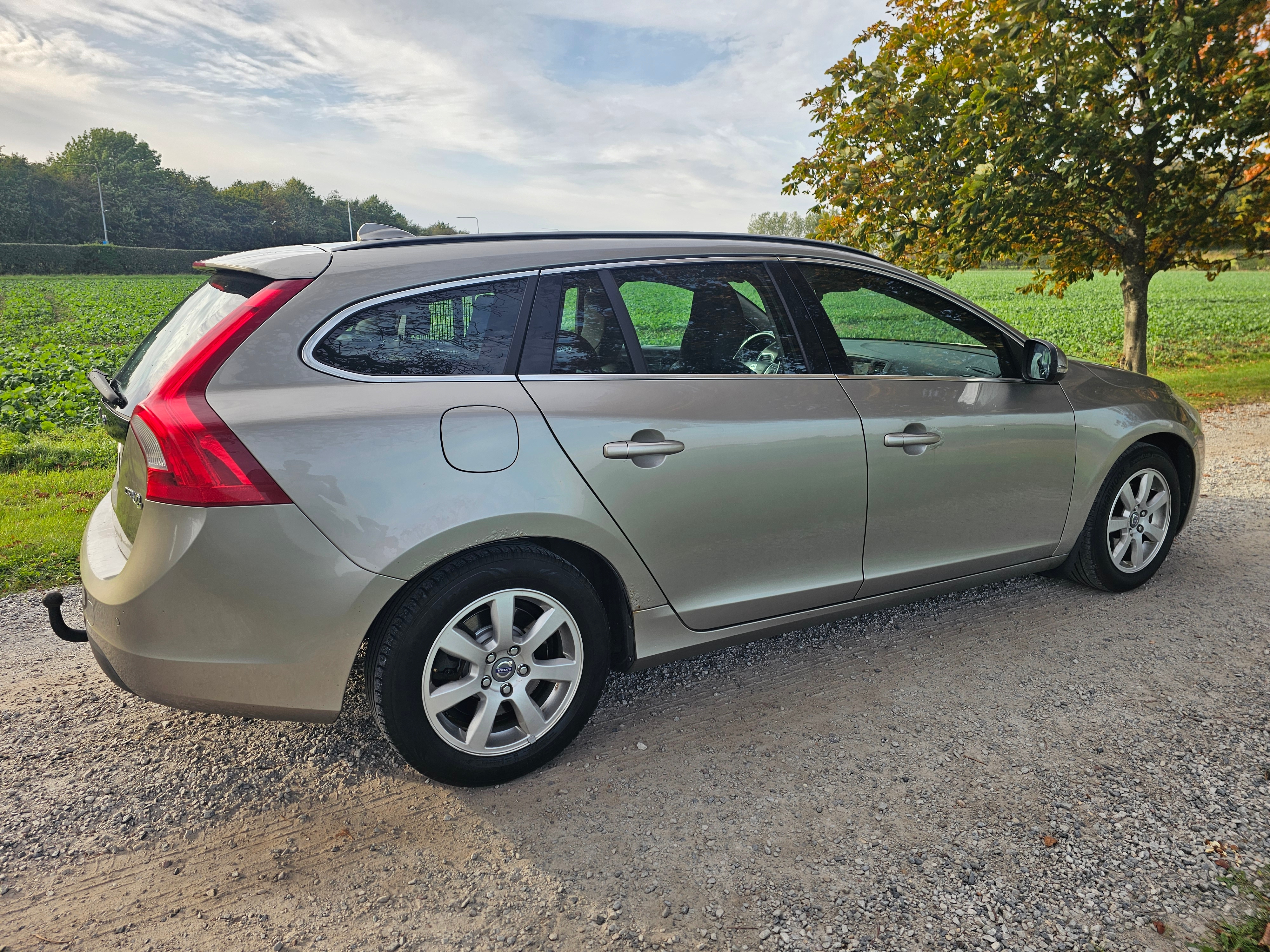 Volvo V60 2012, bild 3/6