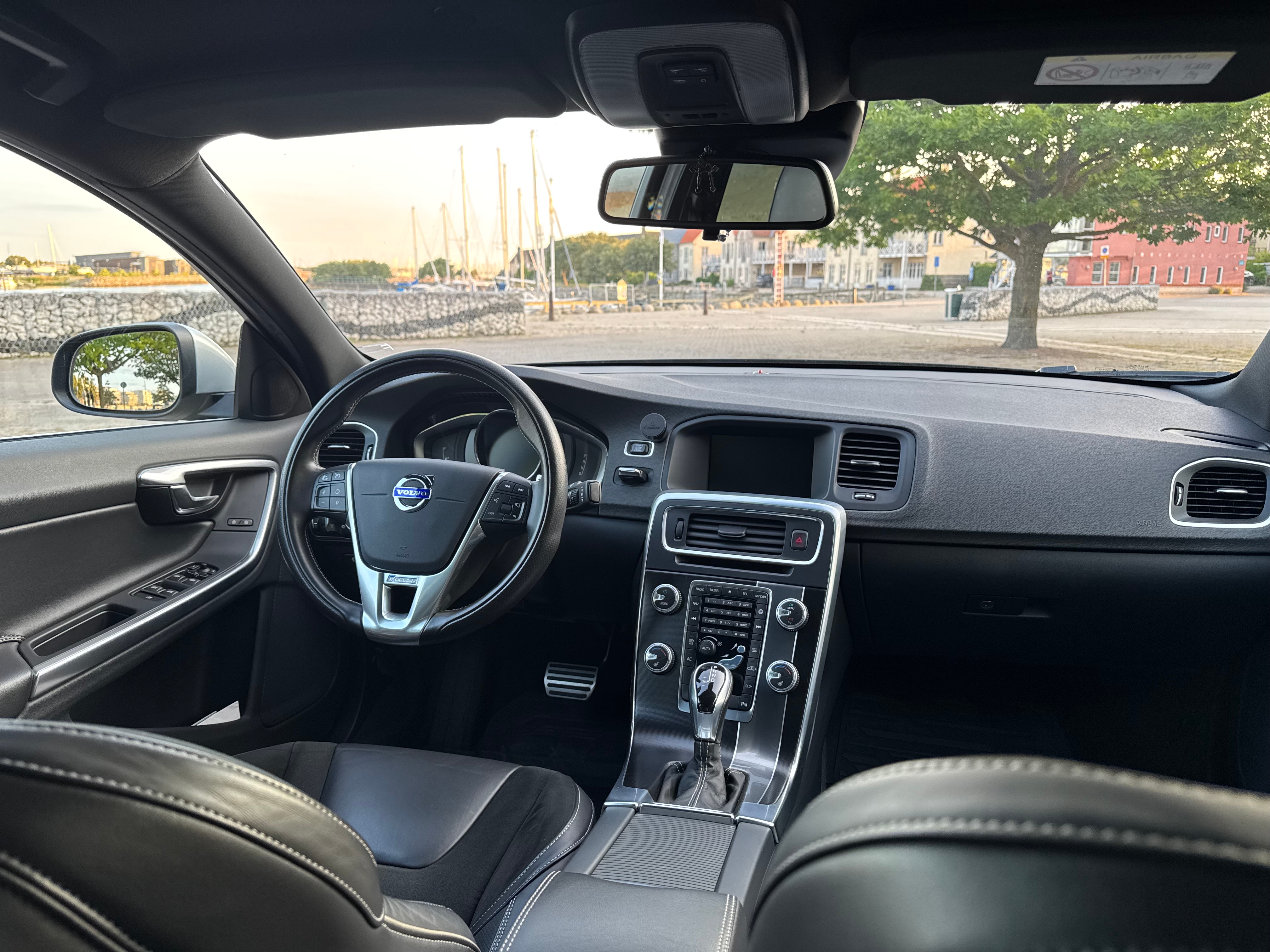 Volvo S60 T5 R-Design Geartronic 2016, kuva 5/5