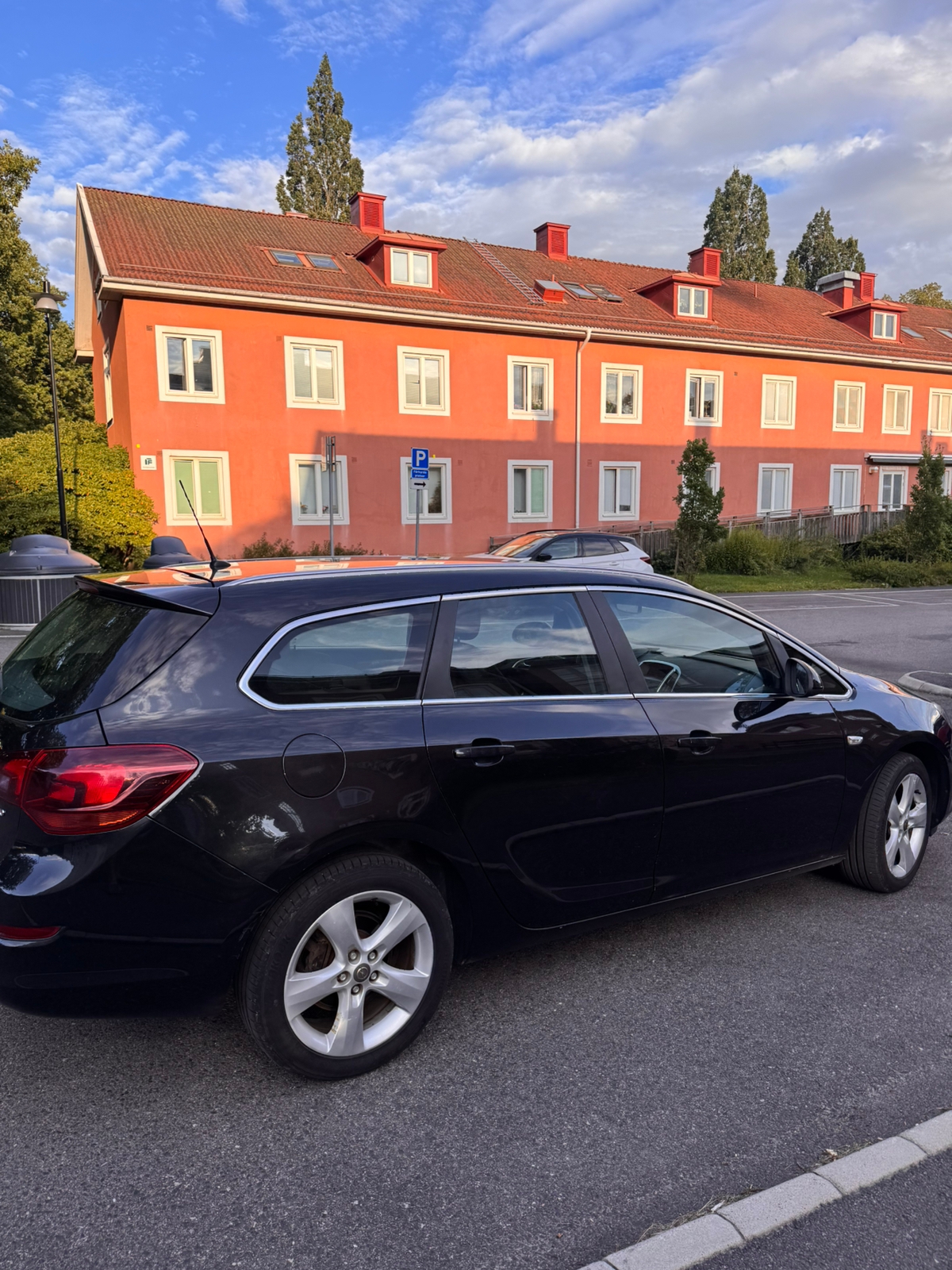 Opel Astra 2012, kuva 2/10