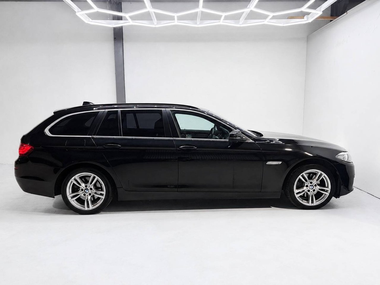BMW 520 2014, bild 6/10