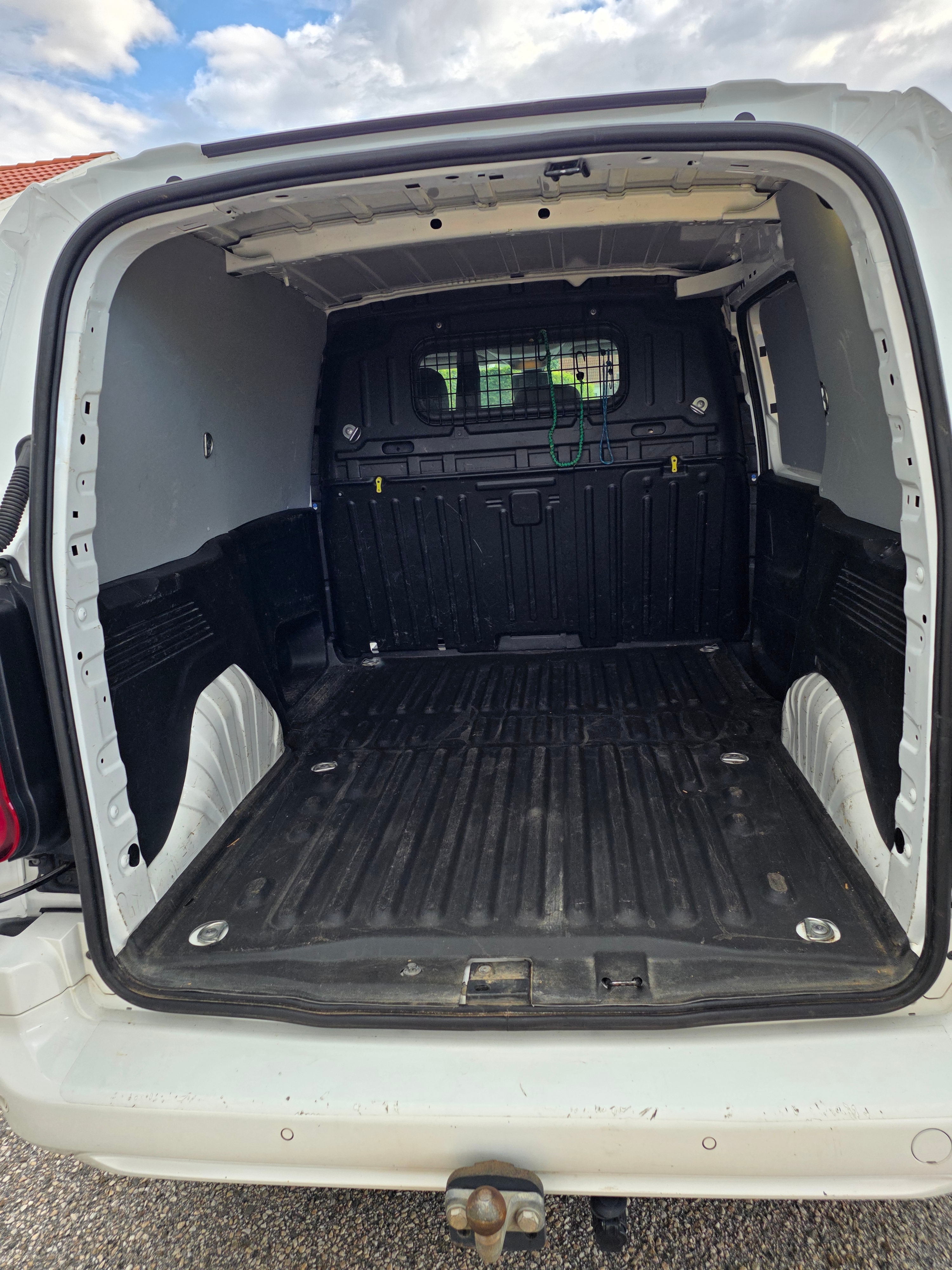 Peugeot Partner 2021, bild 6/10