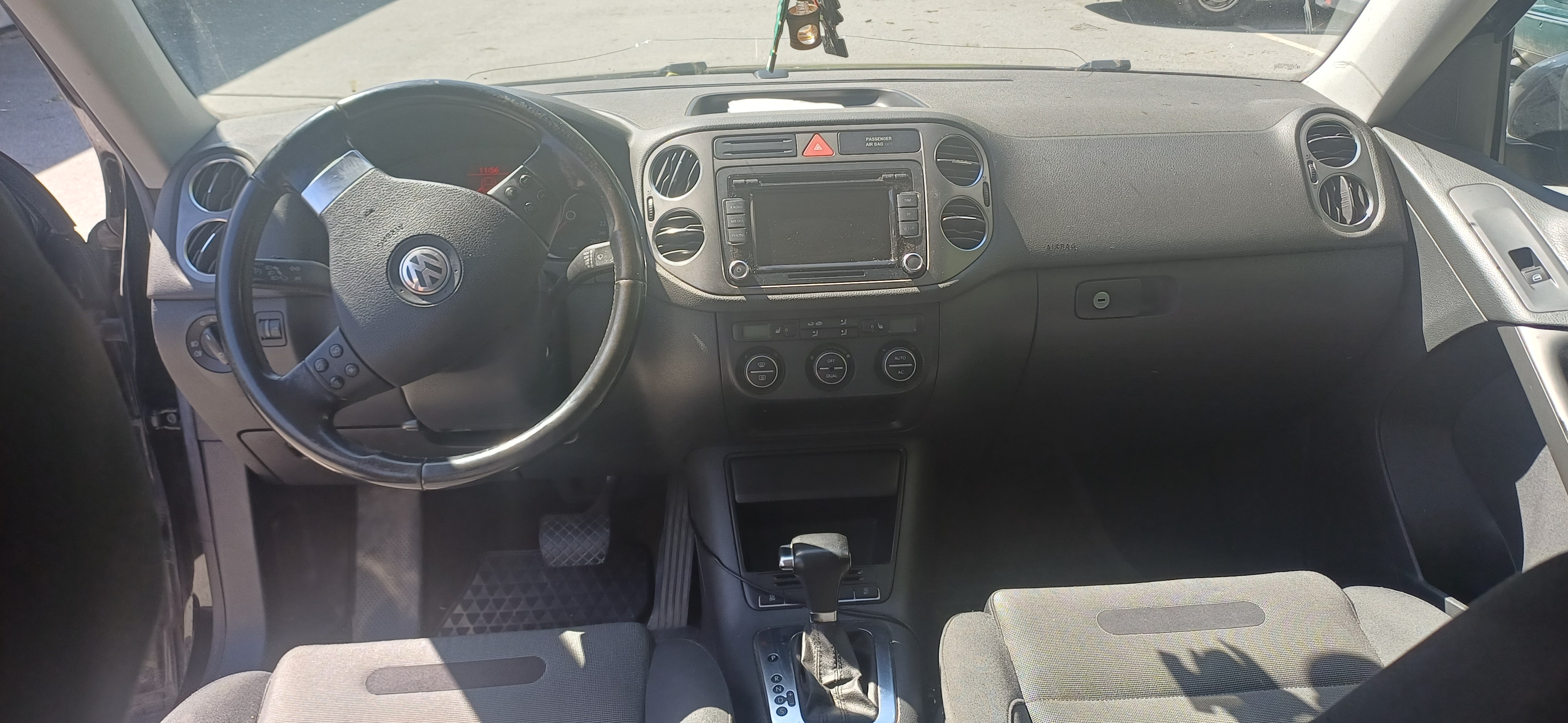 Volkswagen Tiguan 2009, bild 3/7
