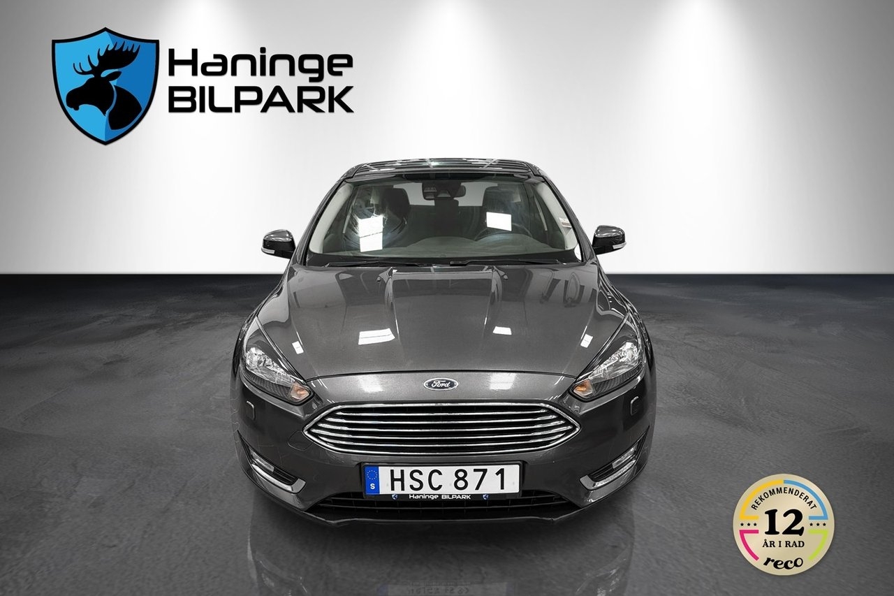 Ford Focus 1.0 EcoBoost Titanium 2015, bild 3/27