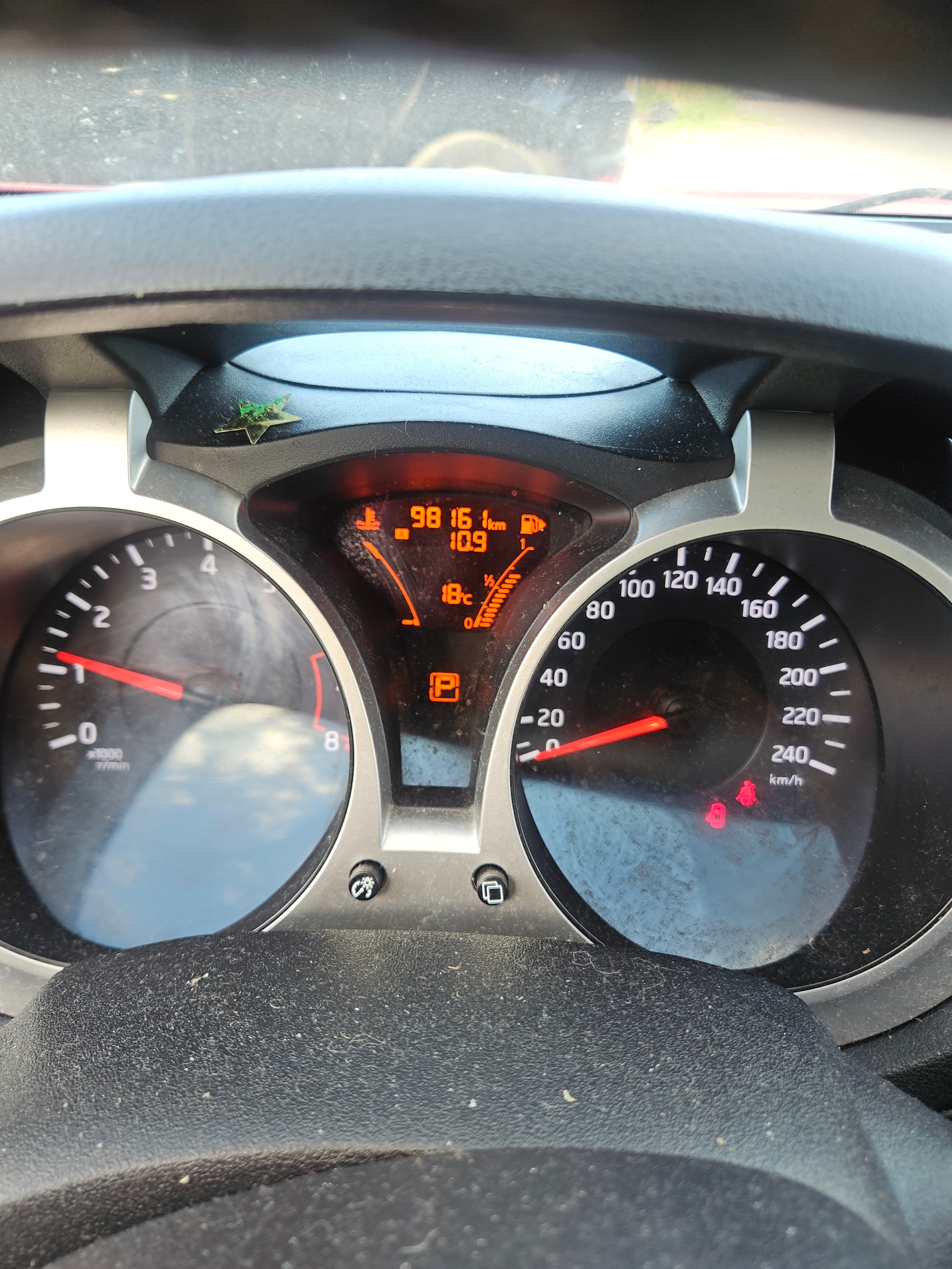 Nissan Juke 1.6 XTRONIC-CVT 2014, bild 3/9