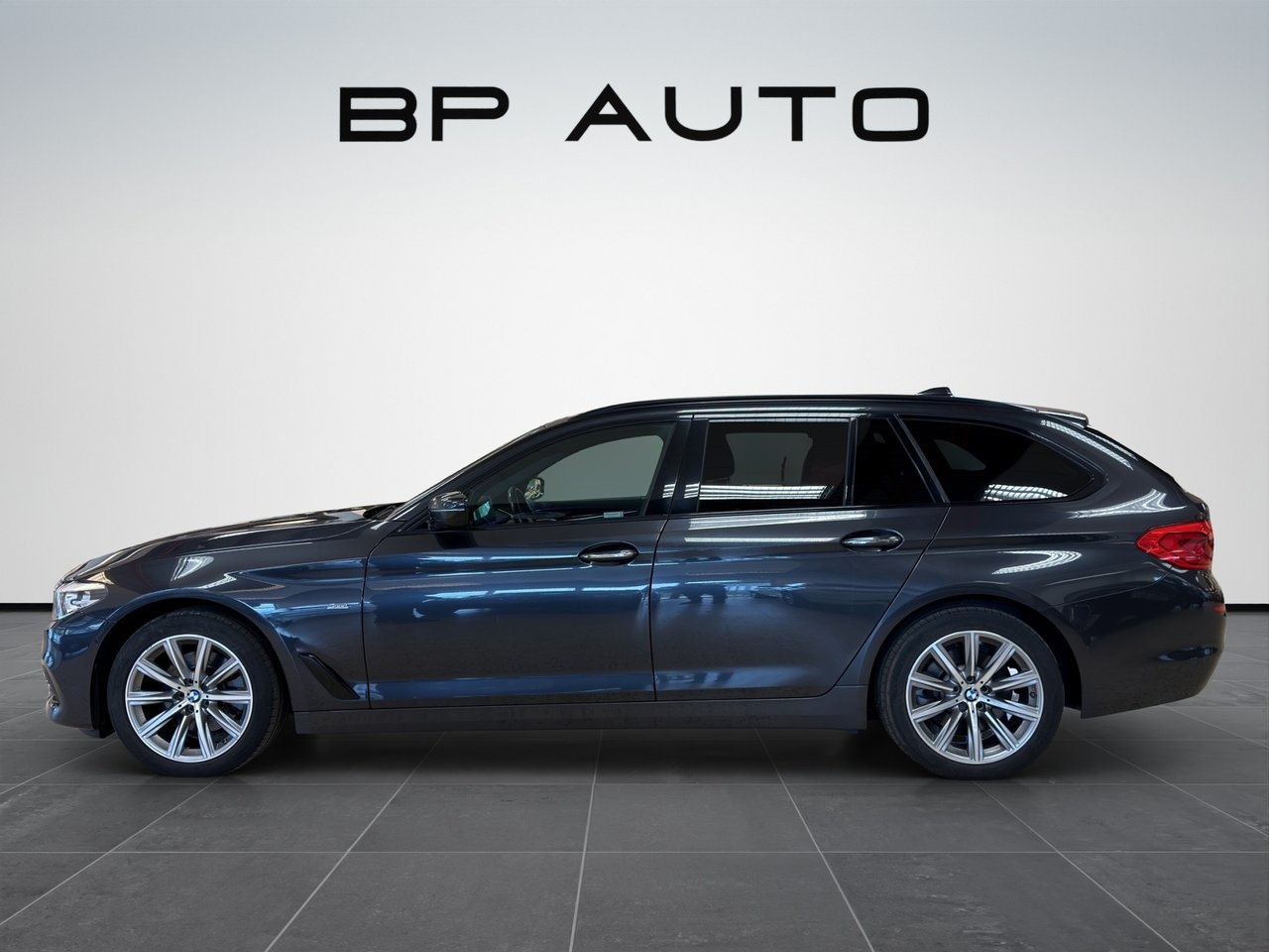 BMW 520 2018, kuva 2/10