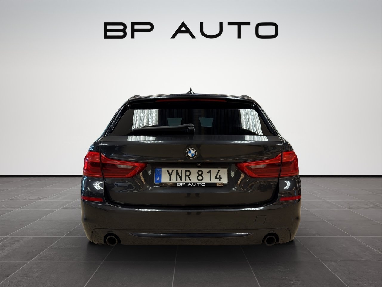 BMW 520 2018, kuva 4/10