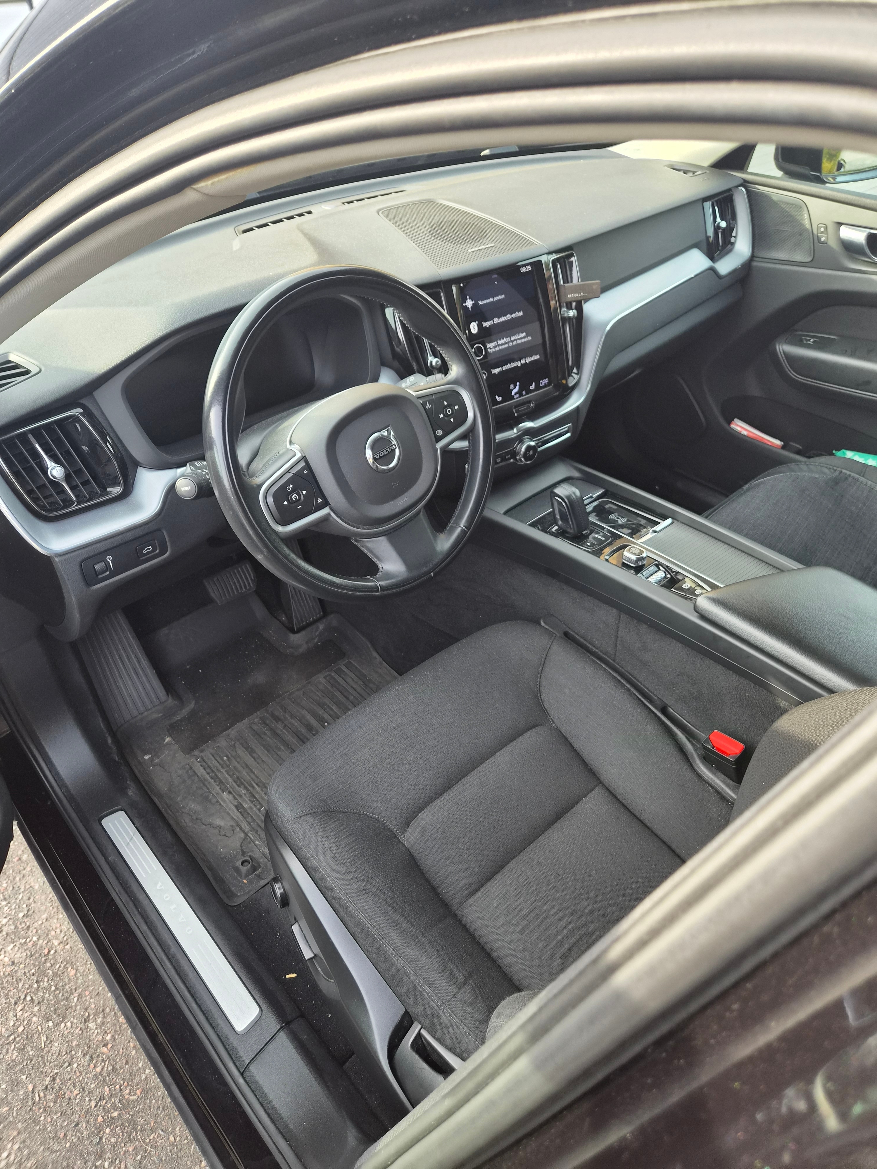 Volvo XC60 B4 AWD Geartronic 2021, bild 3/6