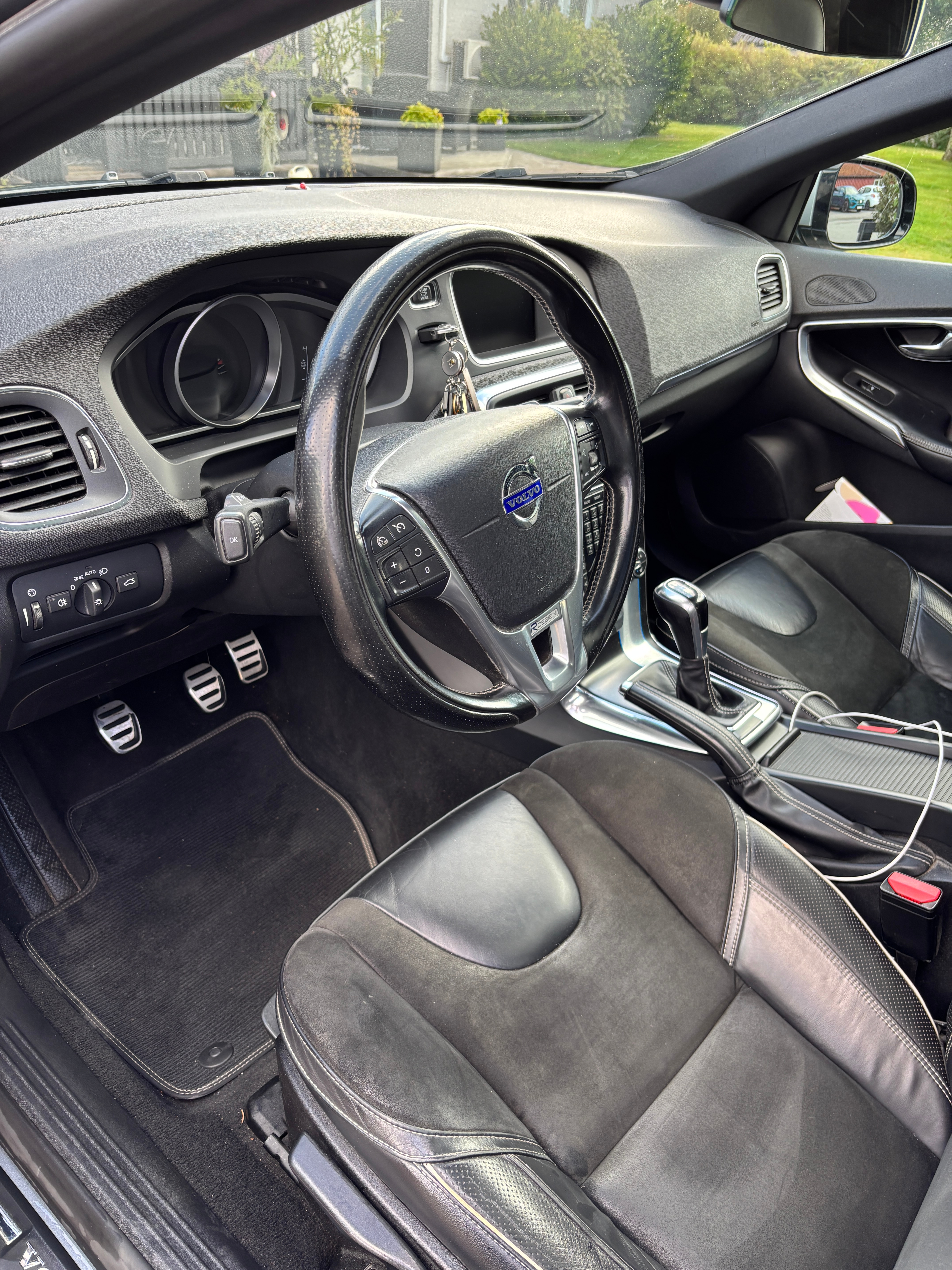 Volvo V40 D4 R-Design 2015, bild 5/7