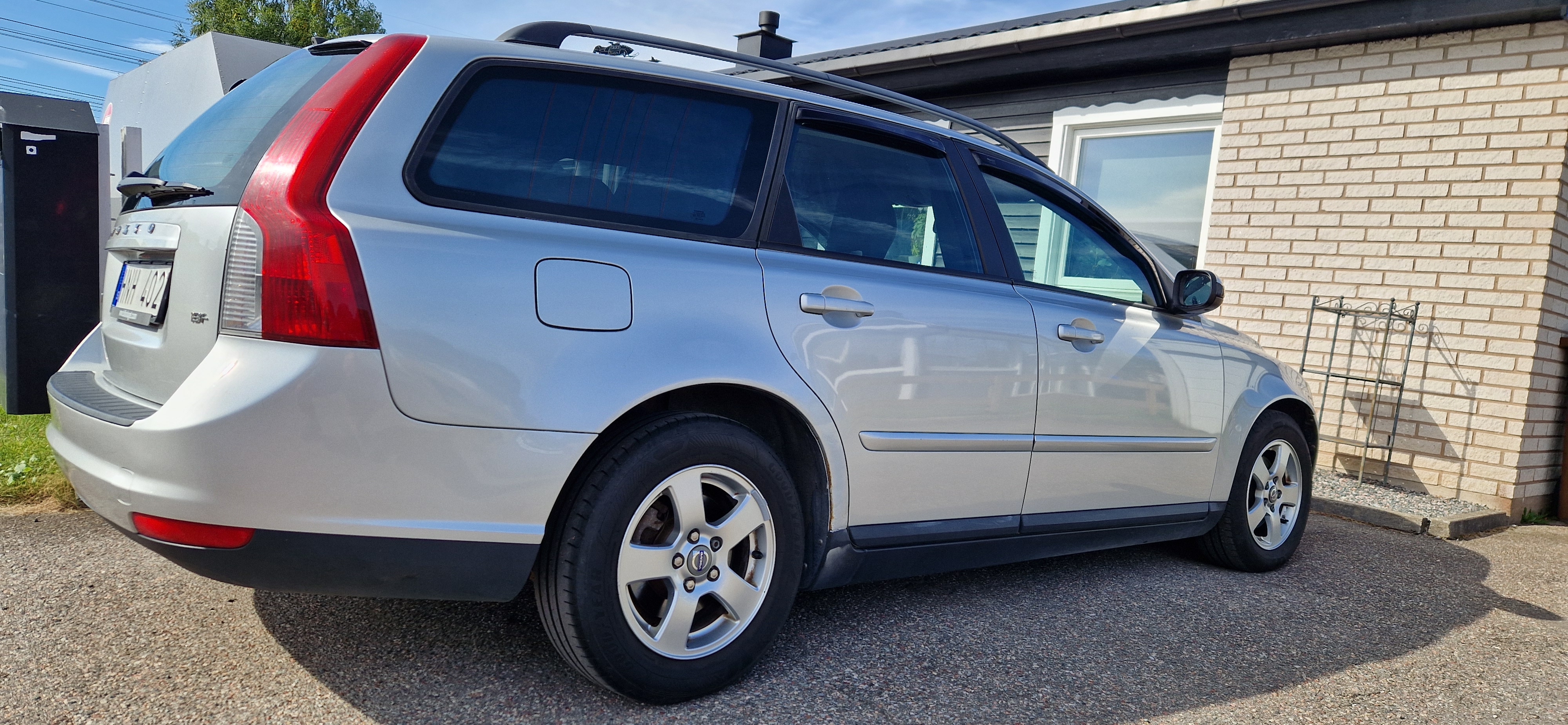 Volvo V50