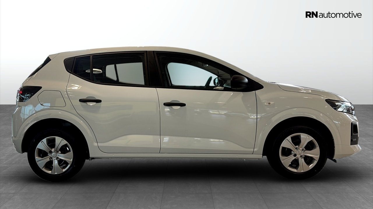 Dacia Sandero ESSENTIAL TCE 100 2026, photo 6/19