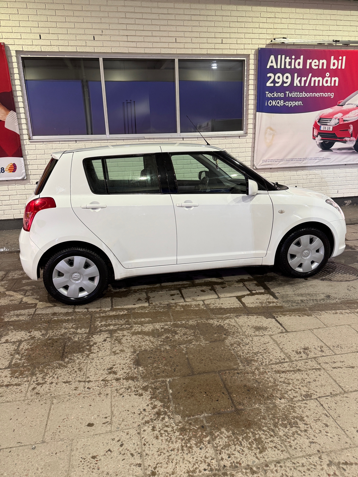 Suzuki Swift 2010, photo 3/10