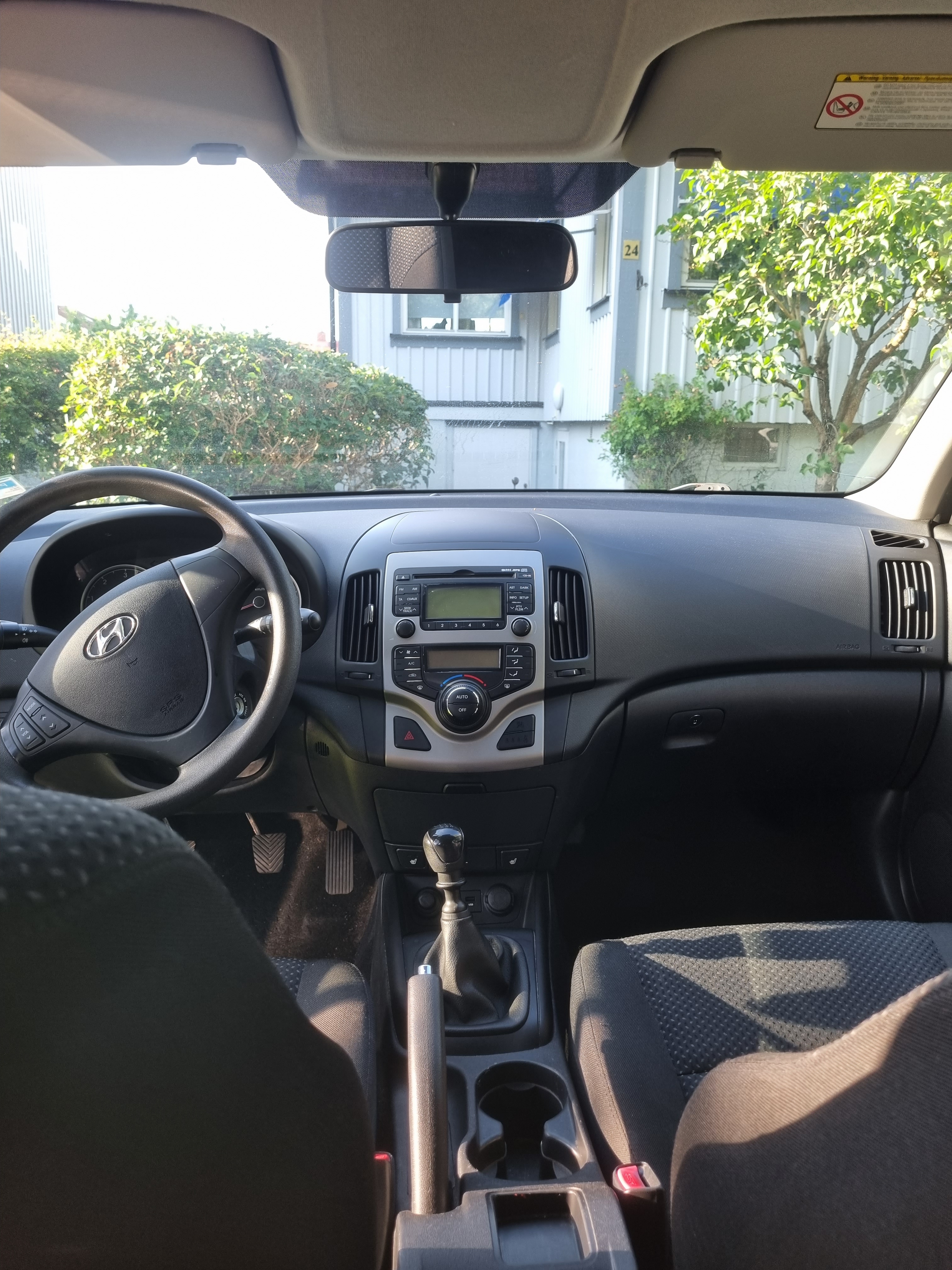 Hyundai i30 cw 1.6 CRDi Manuell 2010, bild 2/5