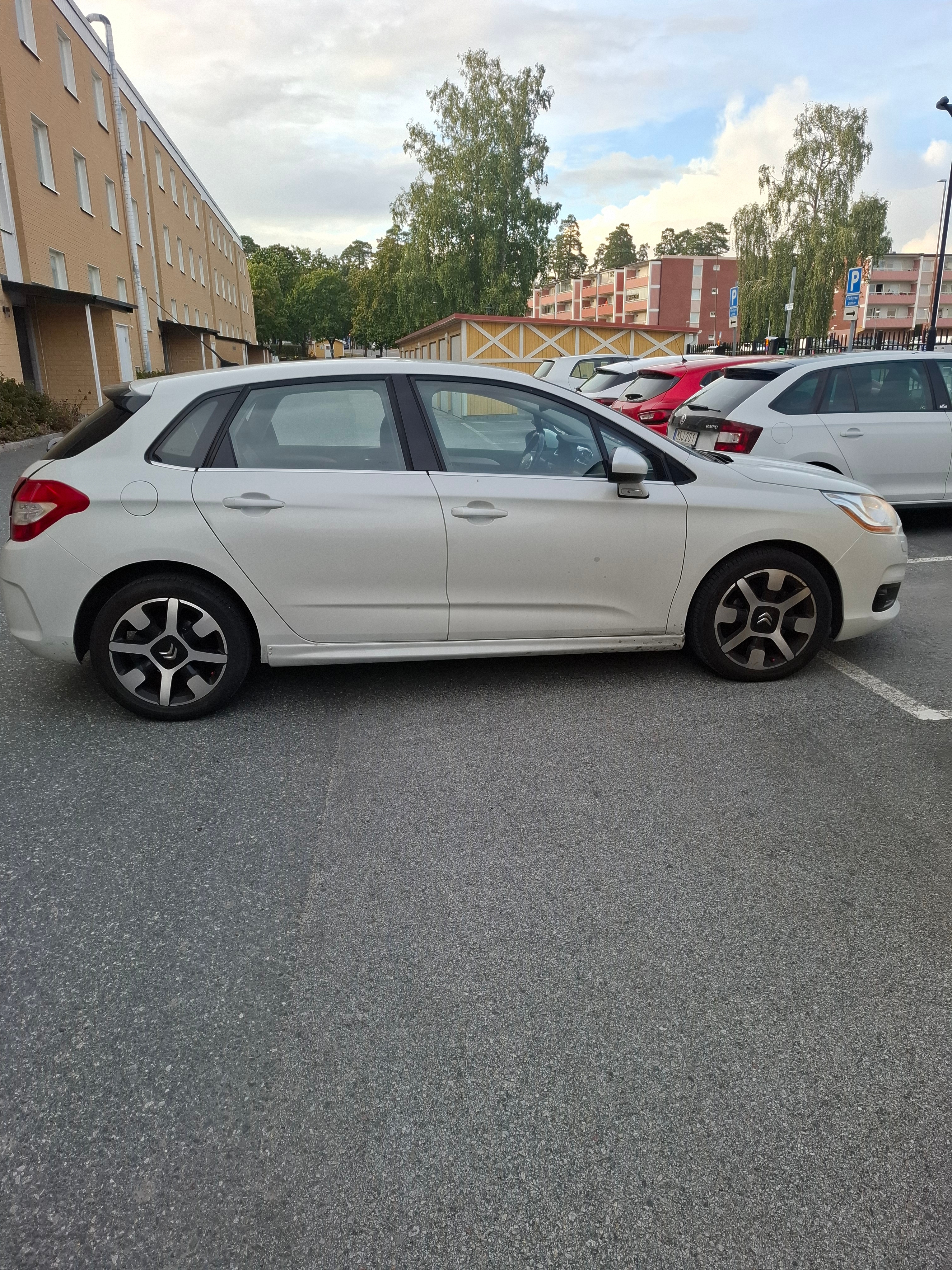 Citroen C4 1,6 Hdi 2013, bild 2/10