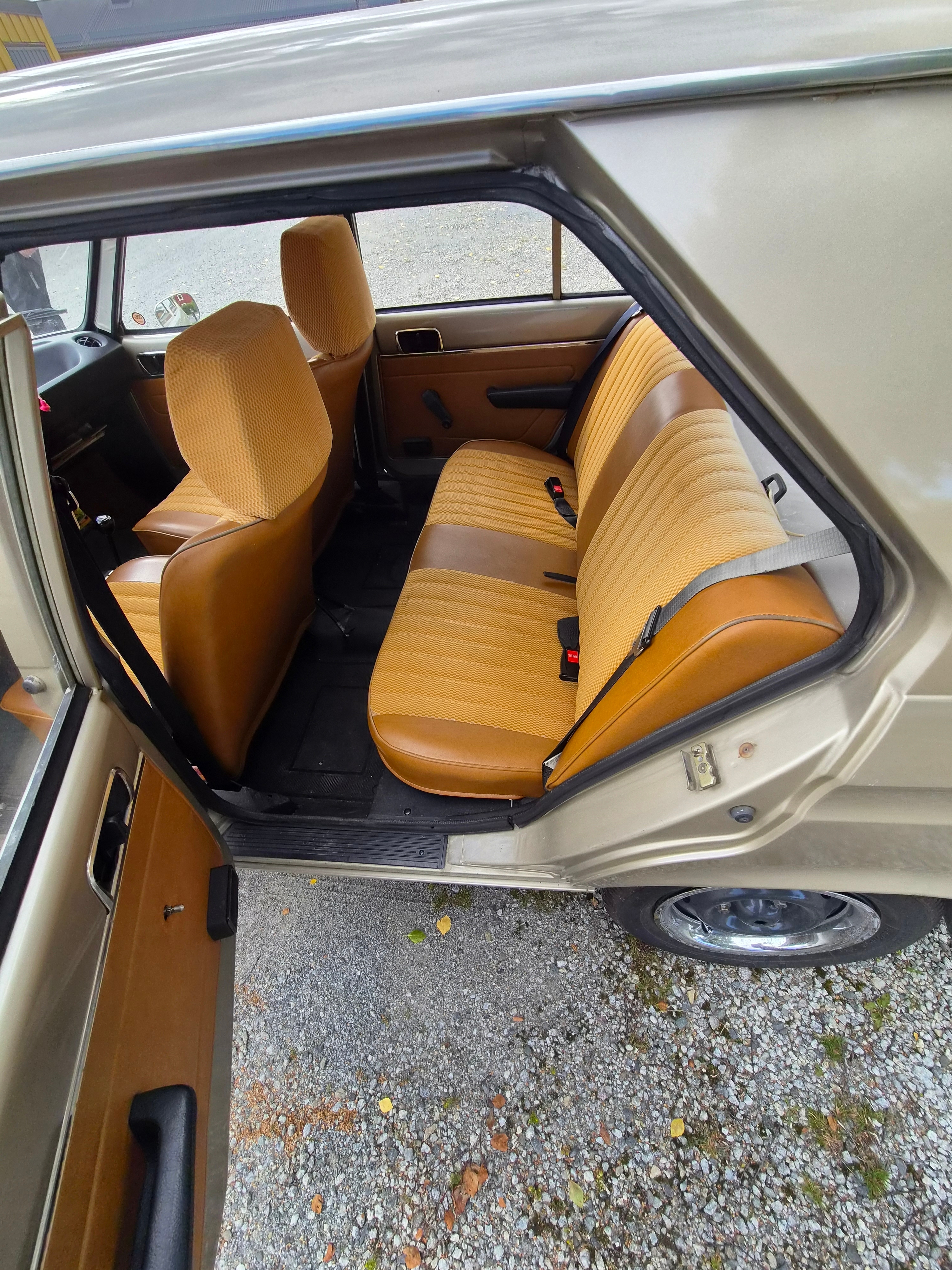 Peugeot 104 5-dörrar 1.1 Manuell 1977, bild 6/6