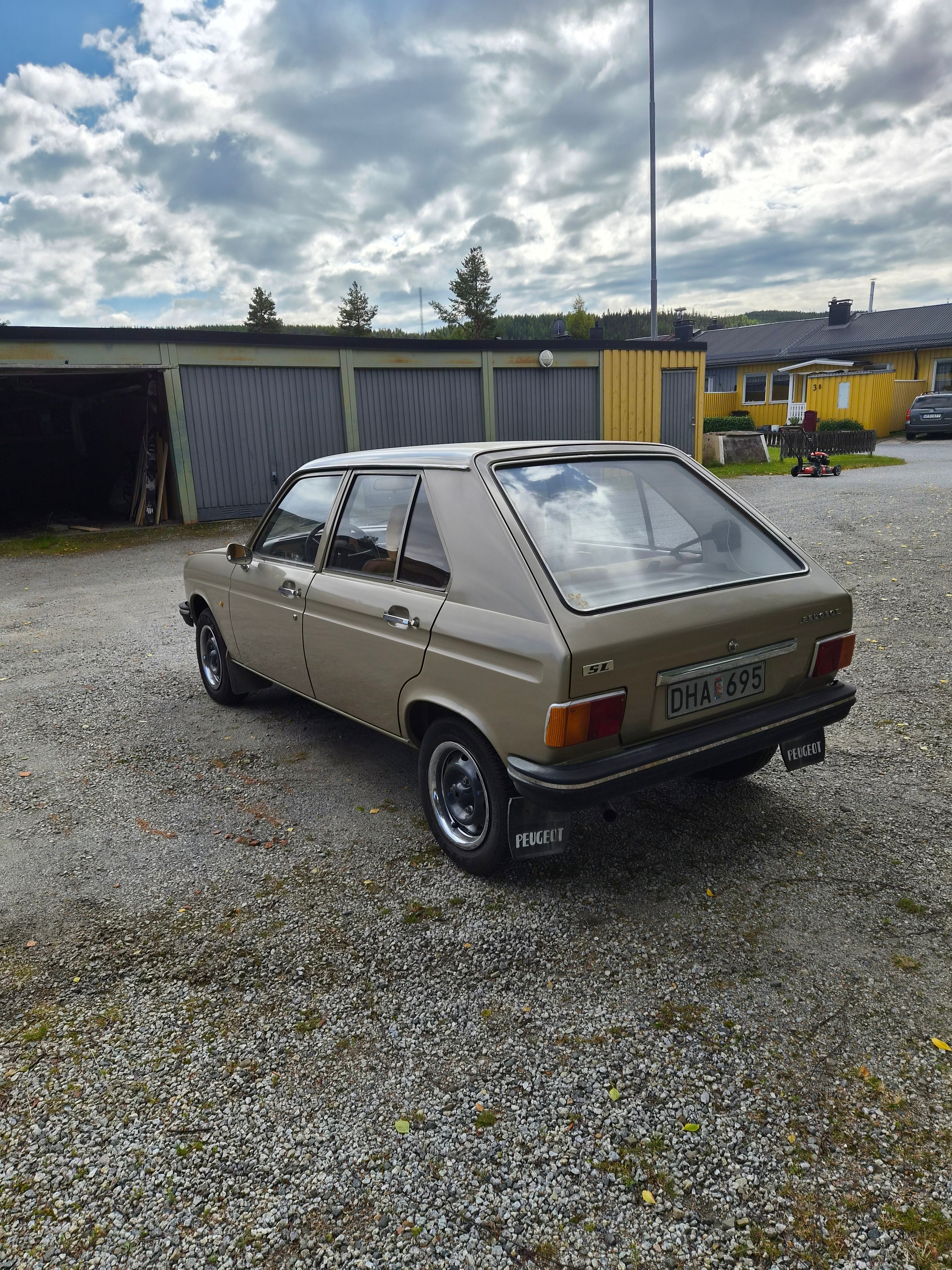 Peugeot 104 5-dörrar 1.1 Manuell 1977, bild 4/6