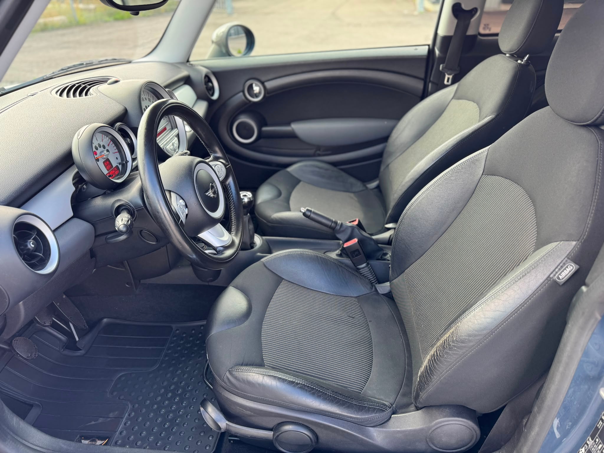 MINI Cooper D Manuell 2010, bild 6/10