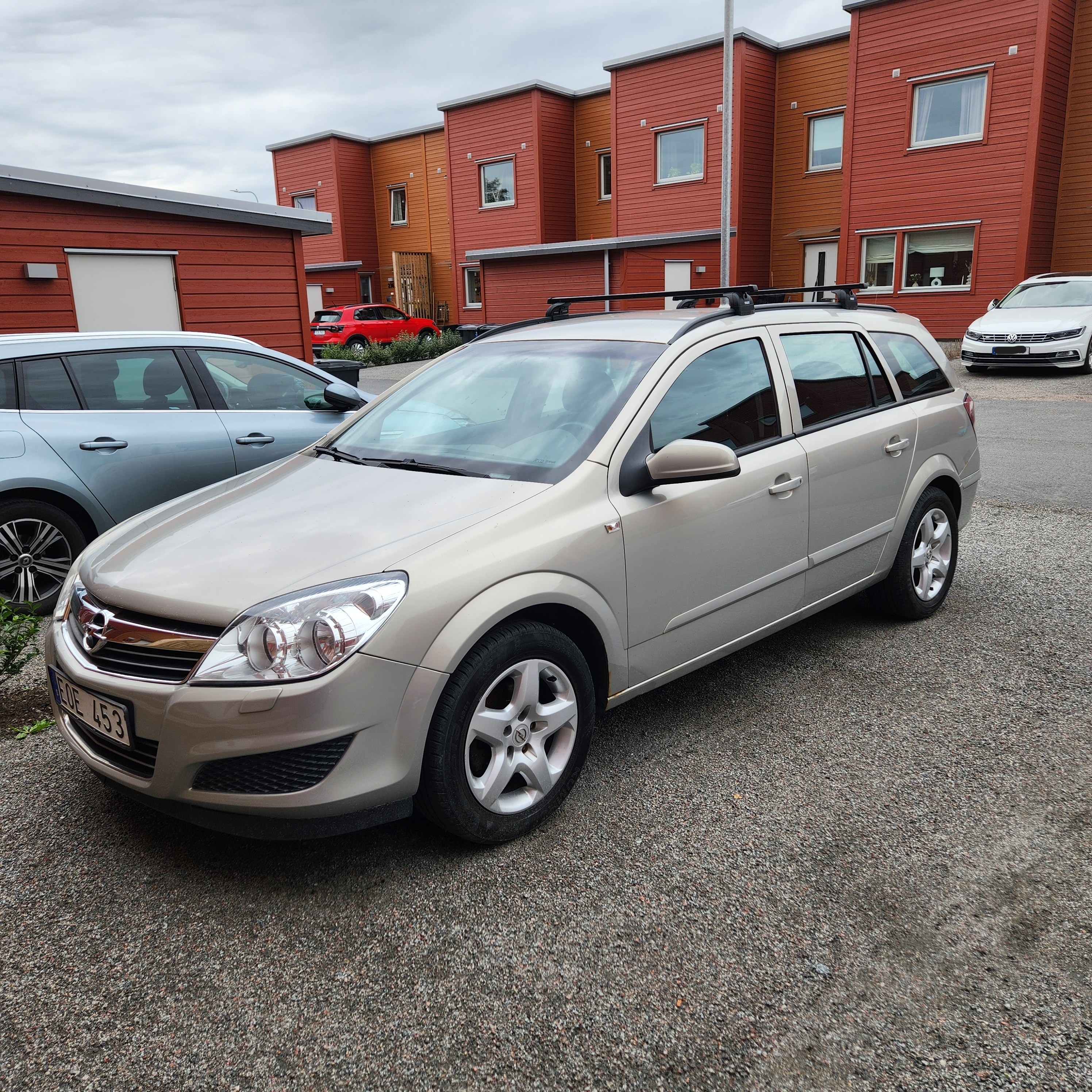 Opel Astra Caravan 1.6 ECOTEC Manuell 2007, kuva 2/7