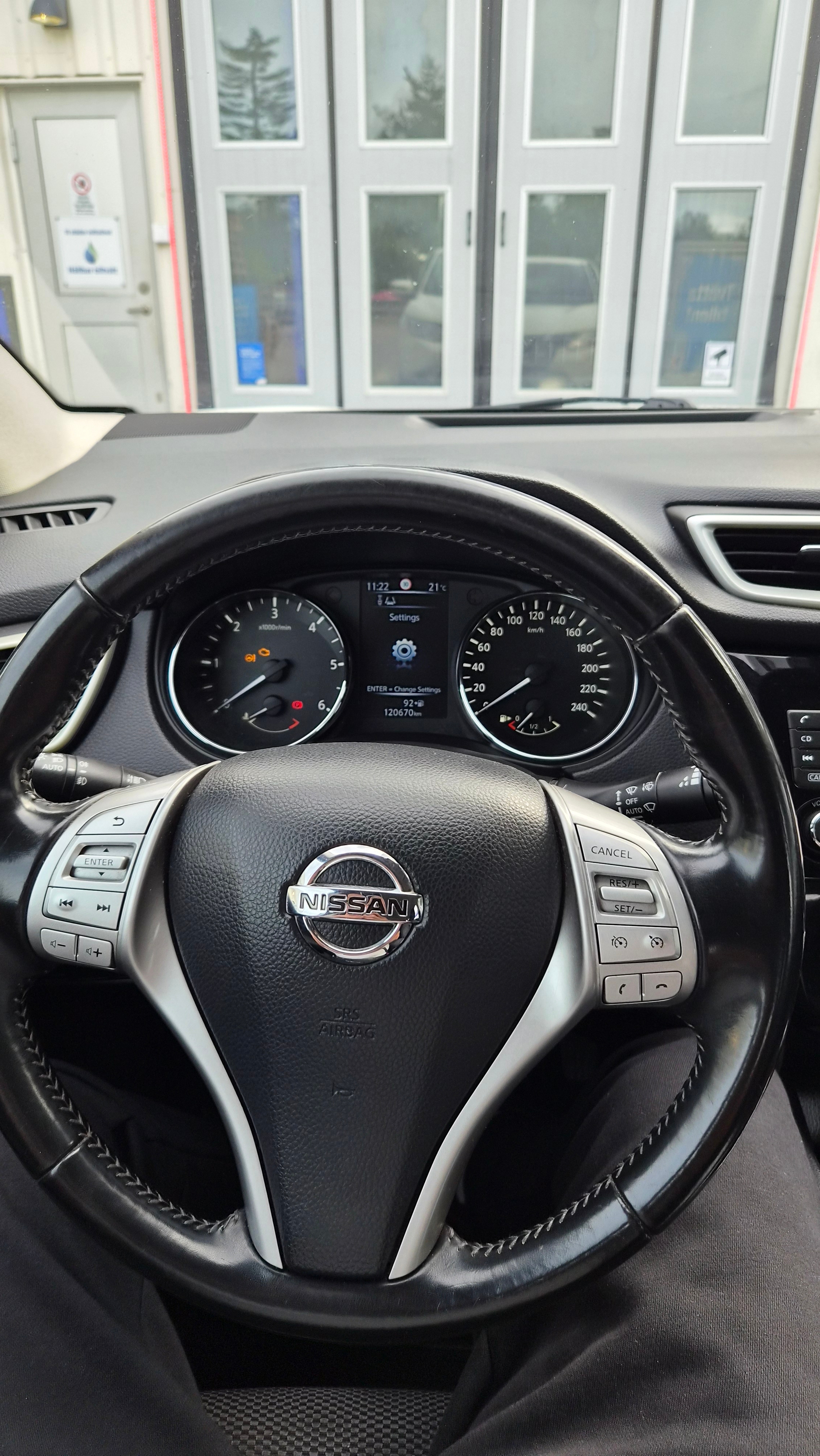 Nissan Qashqai 1.5 dCi DPF Manuell 2015, bild 6/7