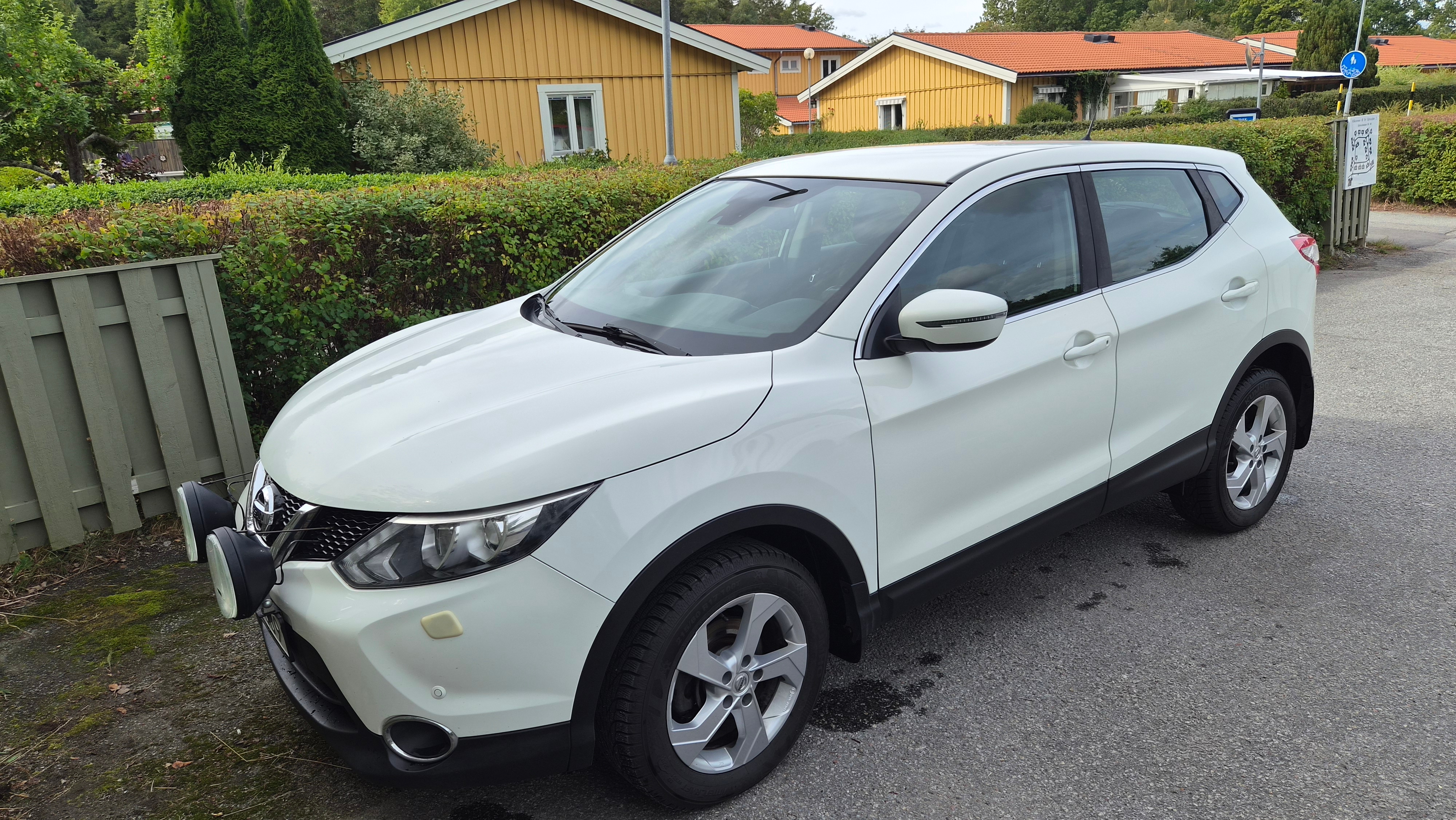Nissan Qashqai 1.5 dCi DPF Manuell 2015, bild 3/7