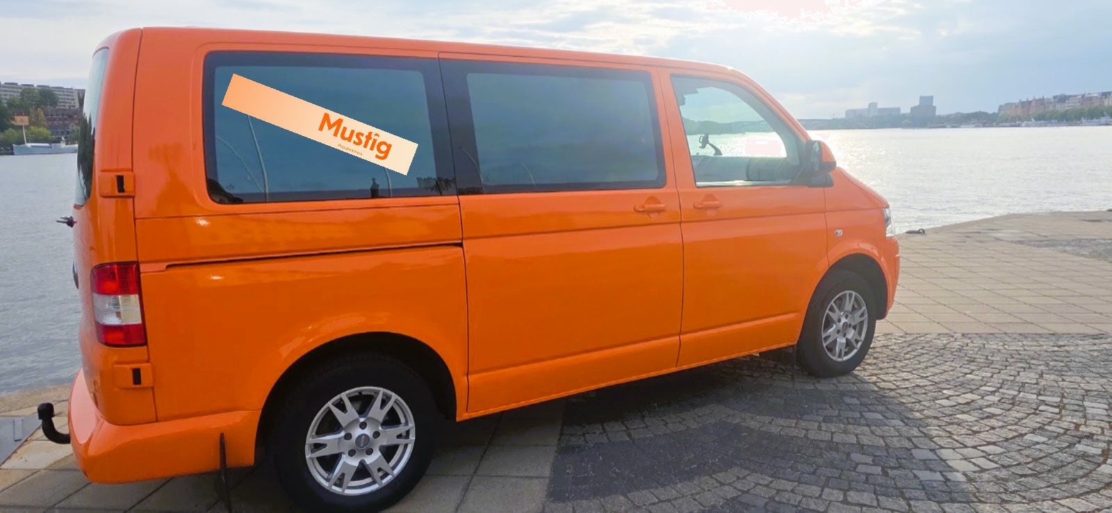 Volkswagen Caravelle 2.0 TDI Manuell 2014, bild 2/10