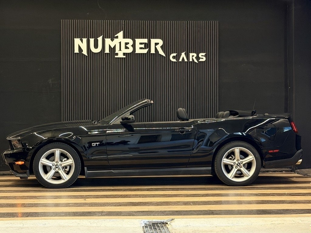 Ford Mustang GT Convertible GT 2010, kuva 6/10