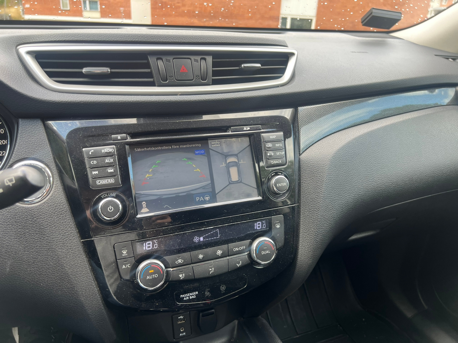 Nissan X-Trail 1.6 dCi DPF 4x4 Manuell 2015, bild 6/9