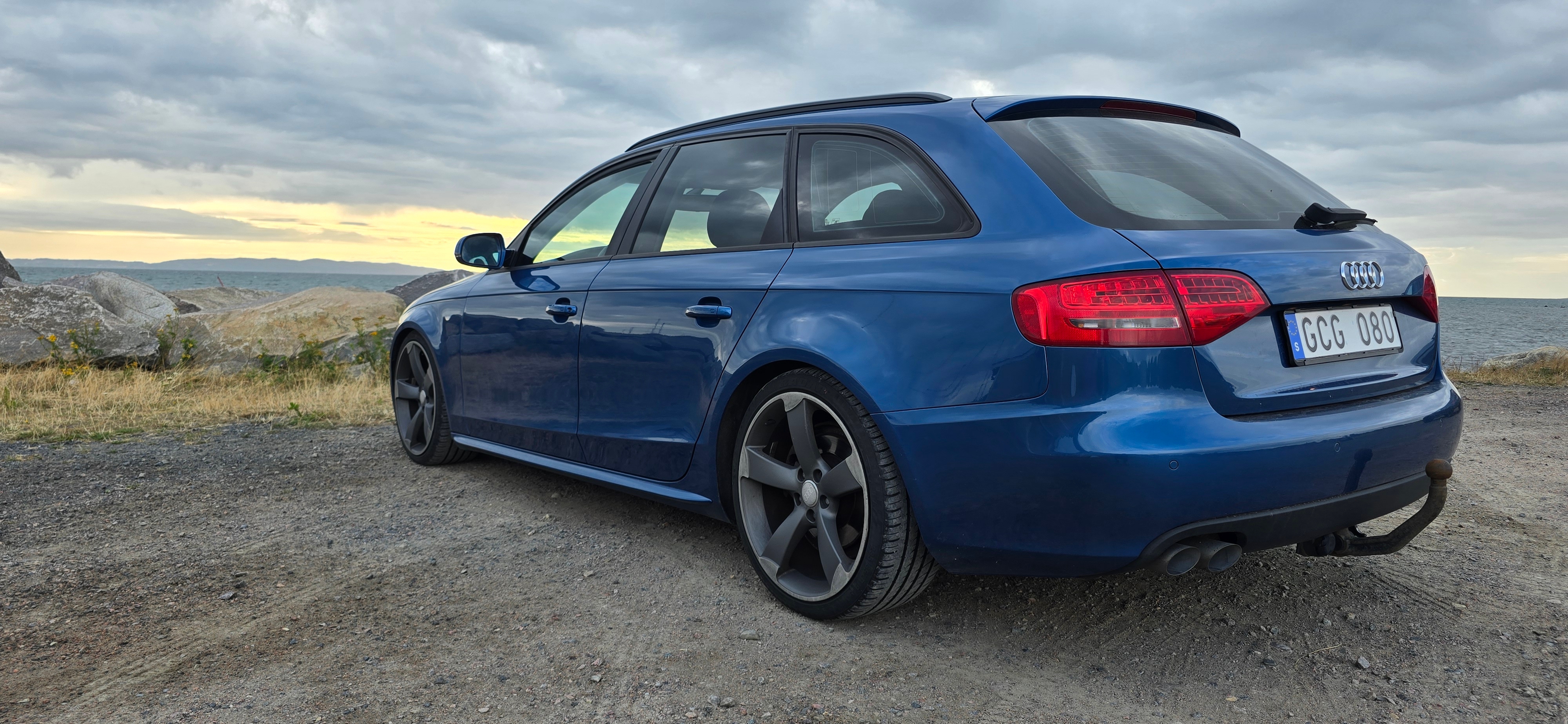 Audi A4 Avant 2.0 TDI DPF Multitronic 2011, kuva 6/6