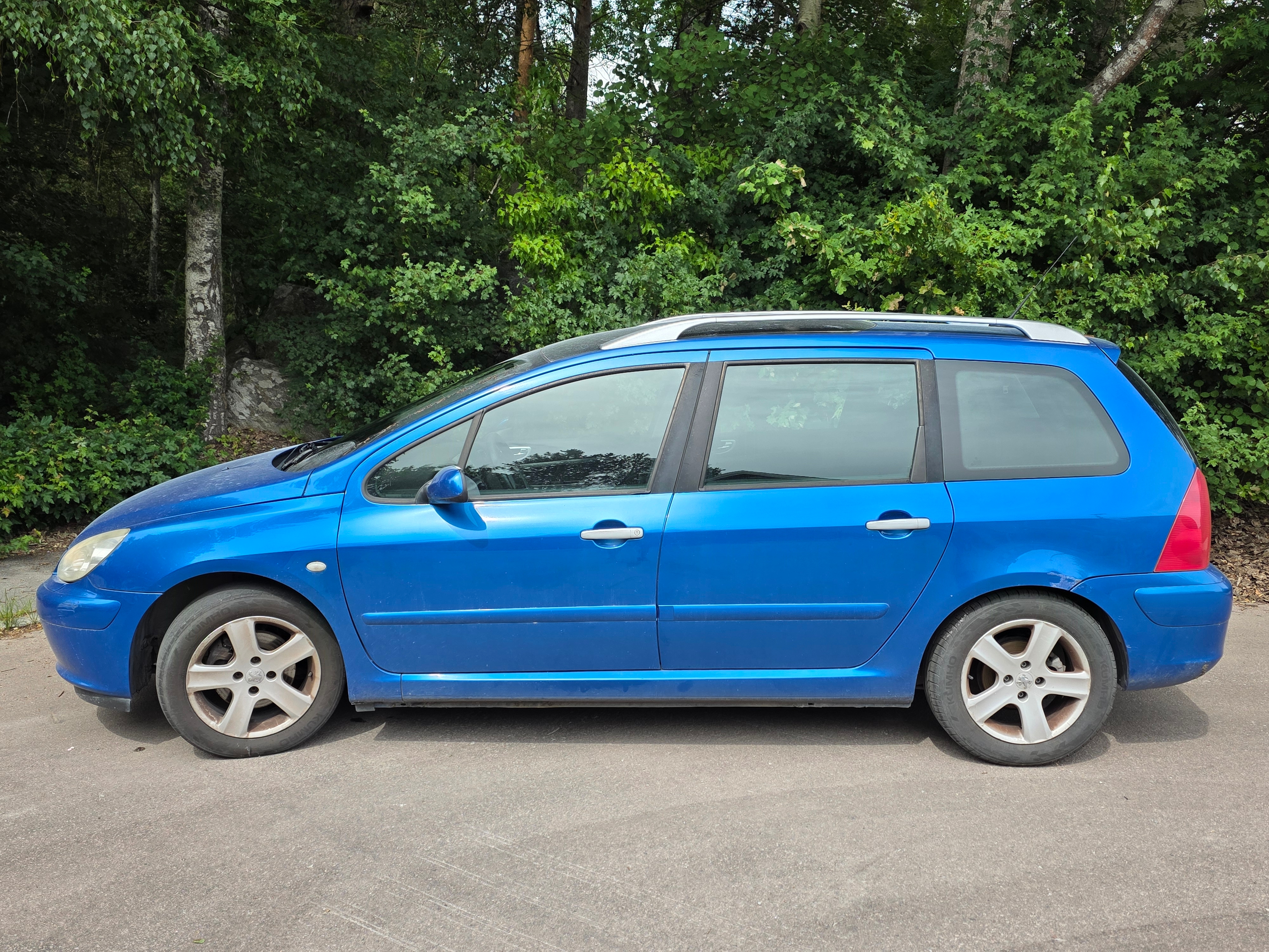 Peugeot 307 SW 2.0 Manuell 2004, bild 2/4