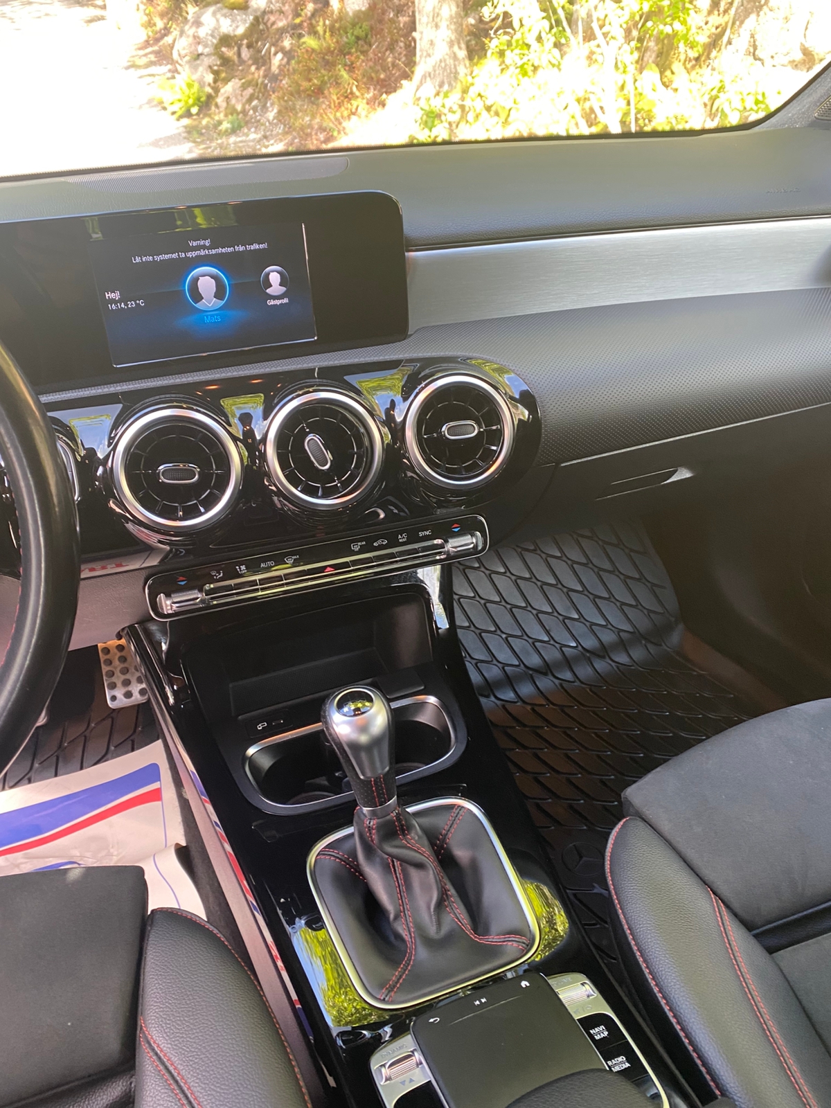 Mercedes-Benz A 180 Manuell 2020, photo 3/7
