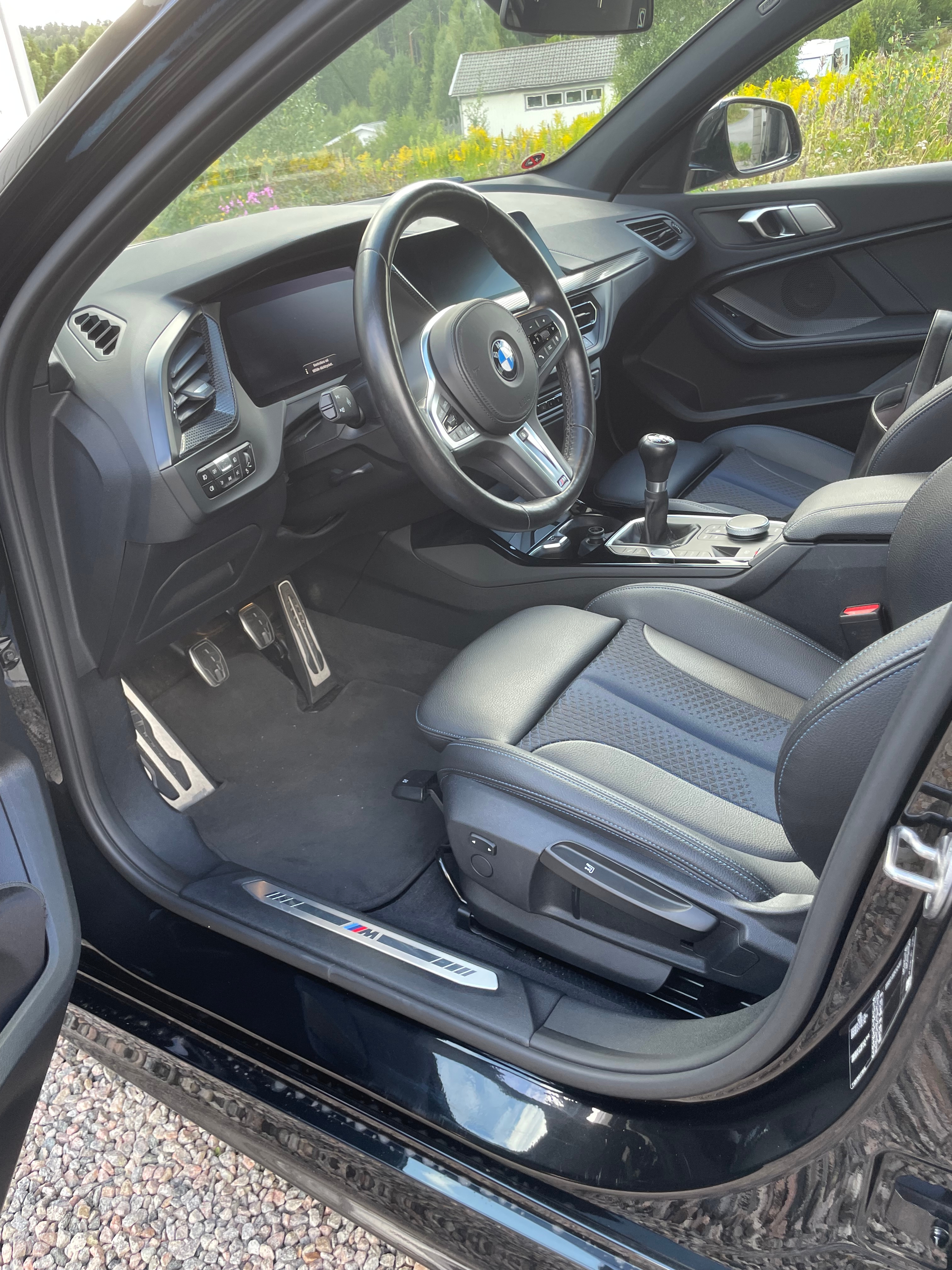 BMW 118 i Manuell M-sport 2021, bild 3/5