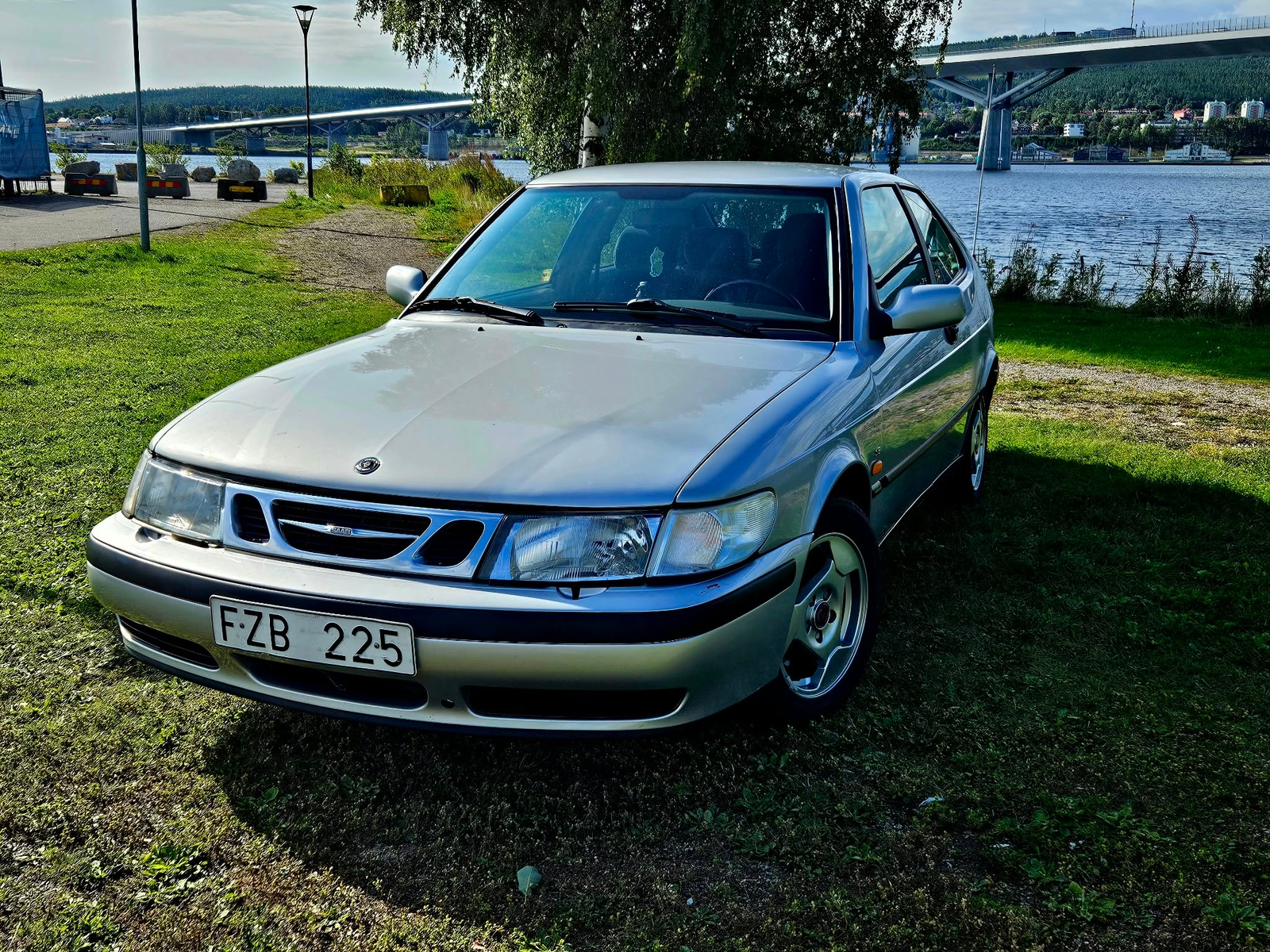 Saab 9-3 3-dörrar 2.0 Turbo Manuell 1998, photo 3/7