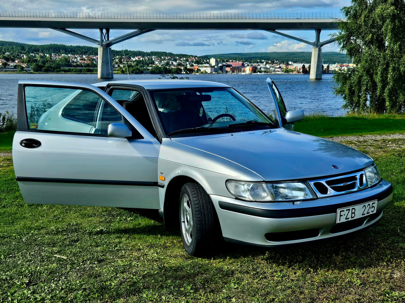 Saab 9-3 3-dörrar 2.0 Turbo Manuell 1998, photo 7/7