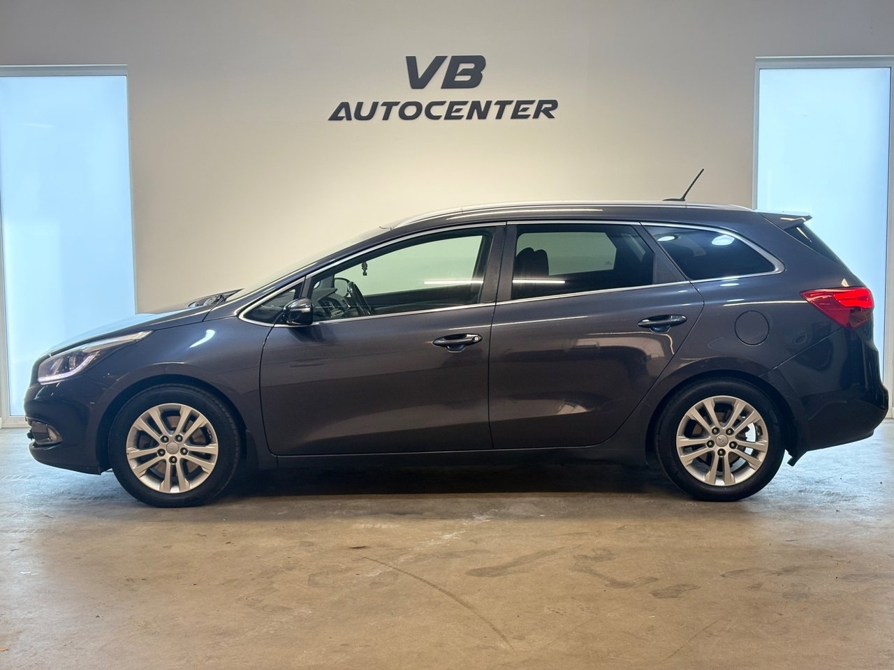 Kia Ceed cee'd_sw 1.6 CRDi Dragkrok 2015, bild 7/26