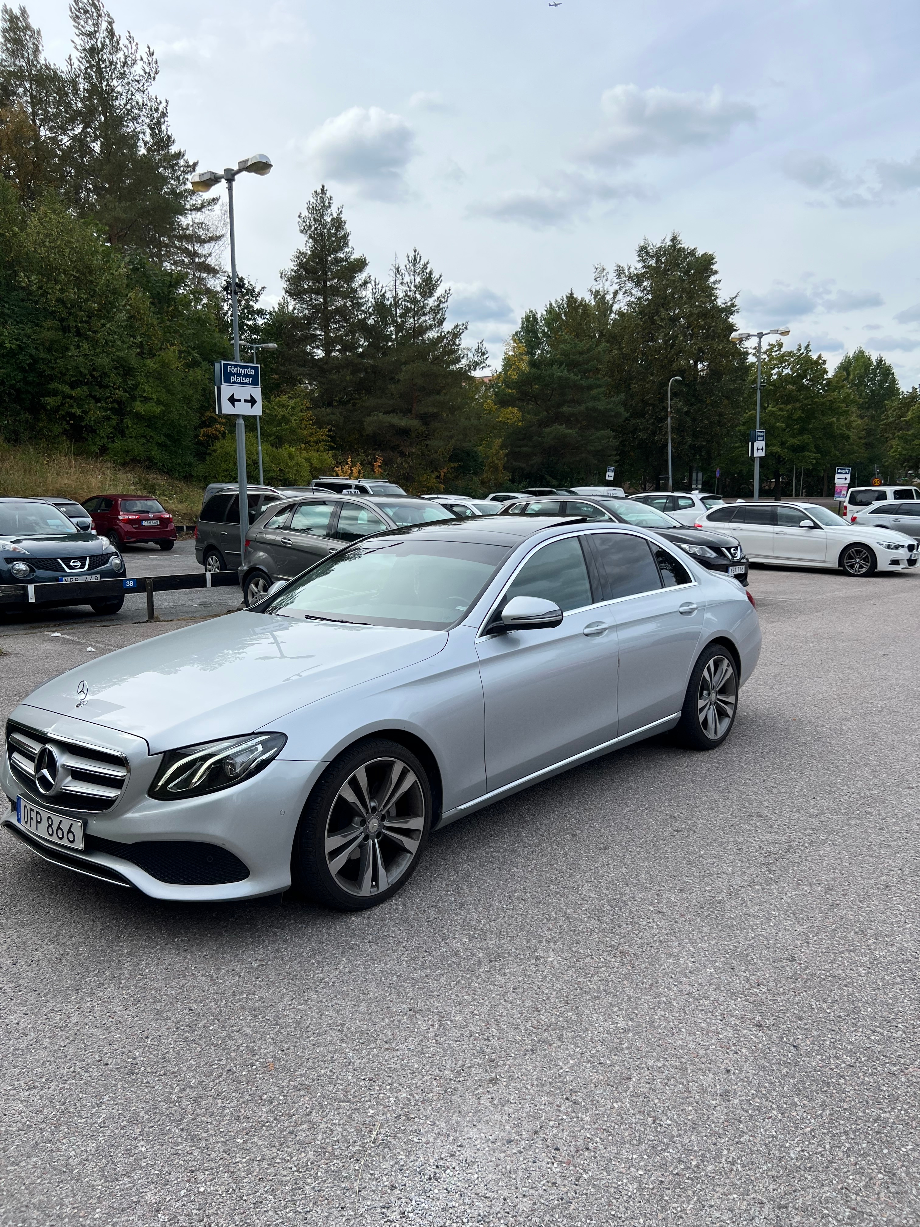 Mercedes-Benz E 220 d 9G-Tronic 2017, bild 2/10