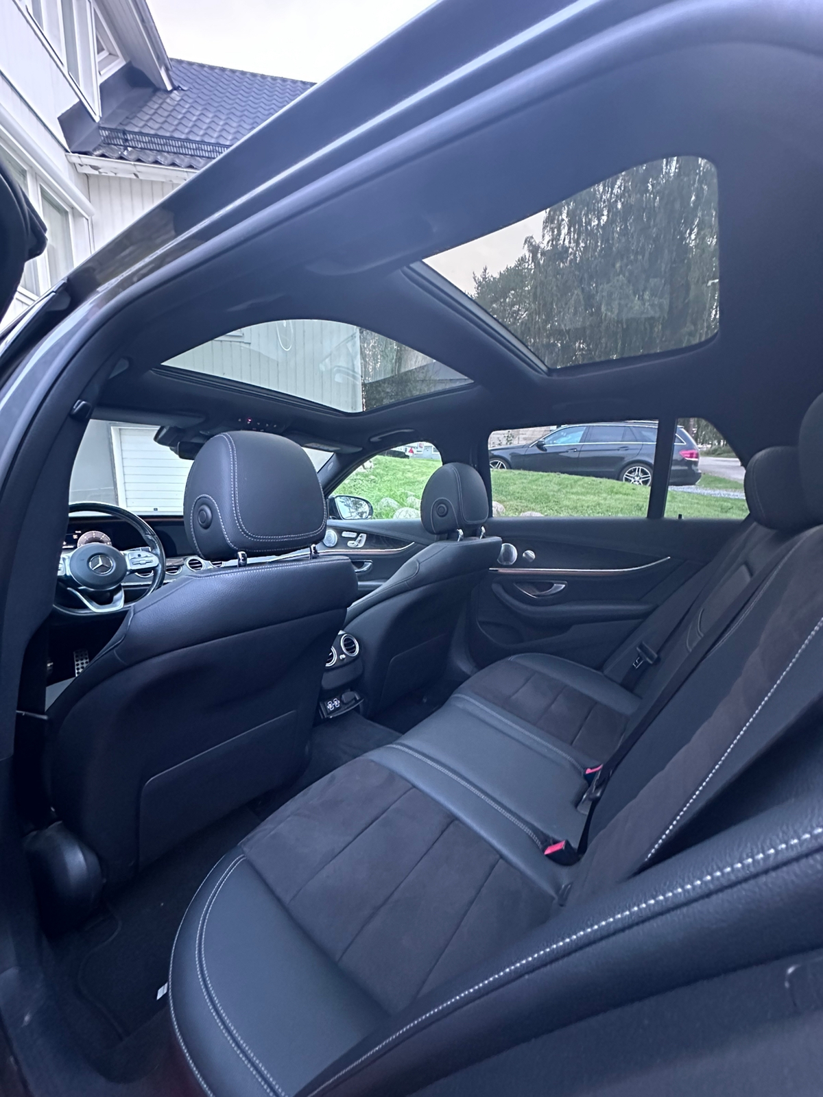 Mercedes-Benz E 220 T d 9G-Tronic 2020, bild 6/8