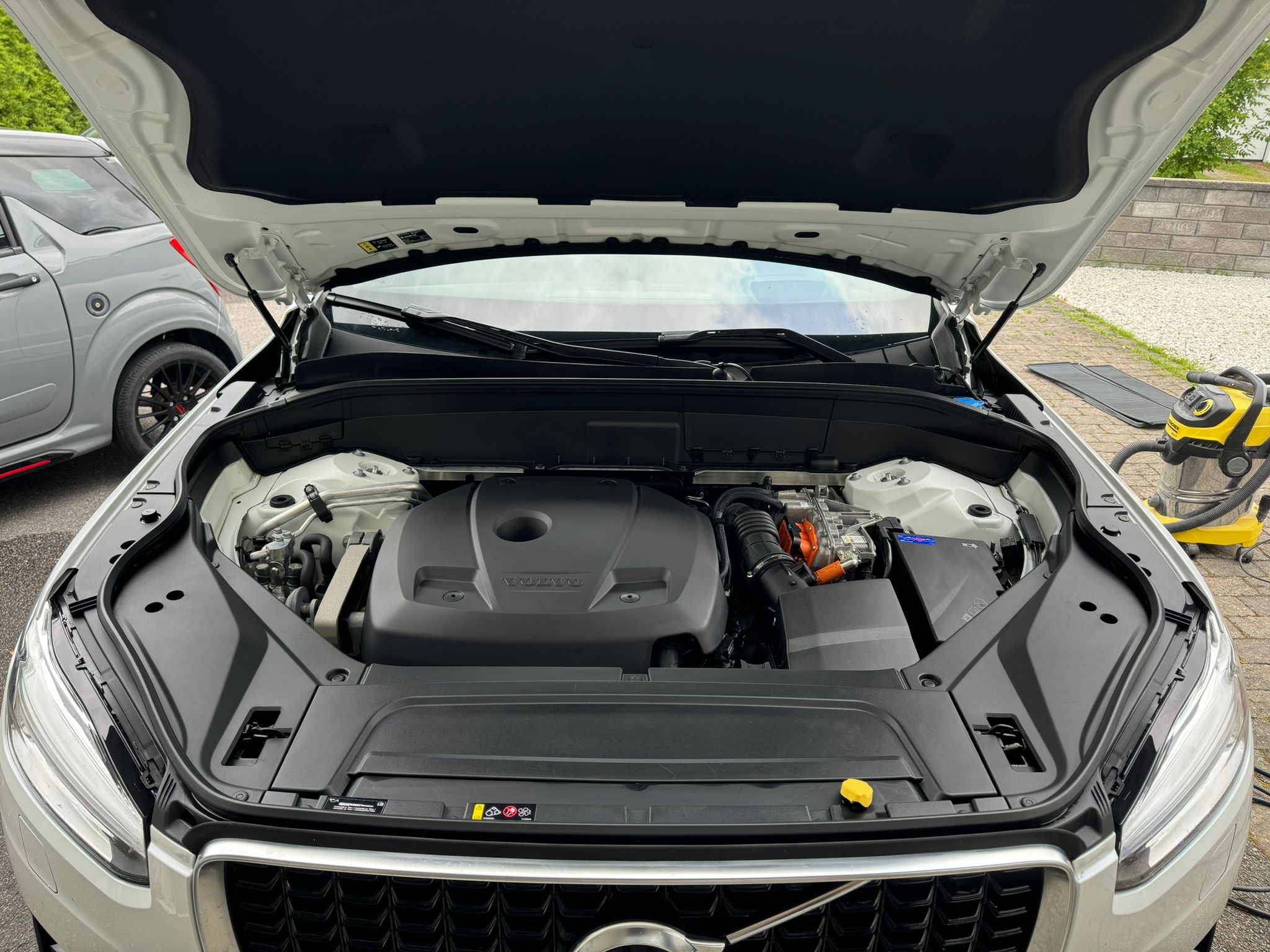 Volvo XC90 T8 AWD R-Design 7-sits 2020, bild 5/10