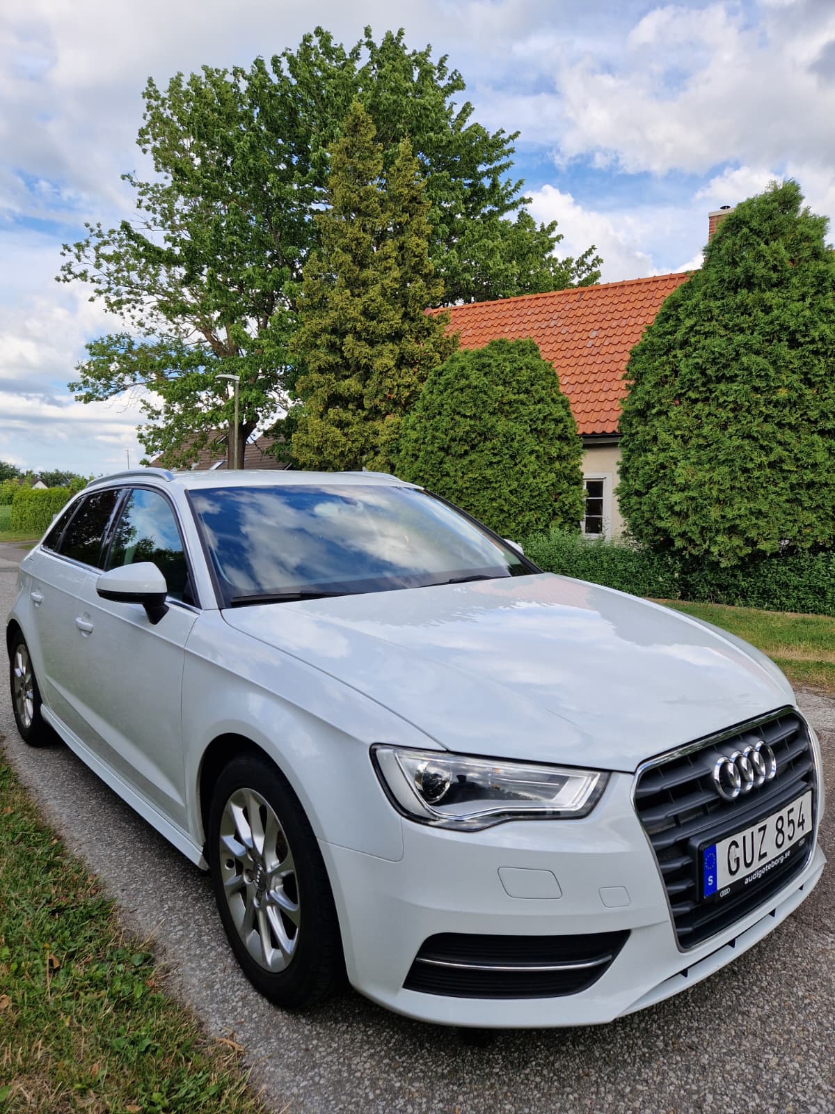 Audi A3 Sportback 1.6 TDI ultra Manuell 2015, bild 2/6