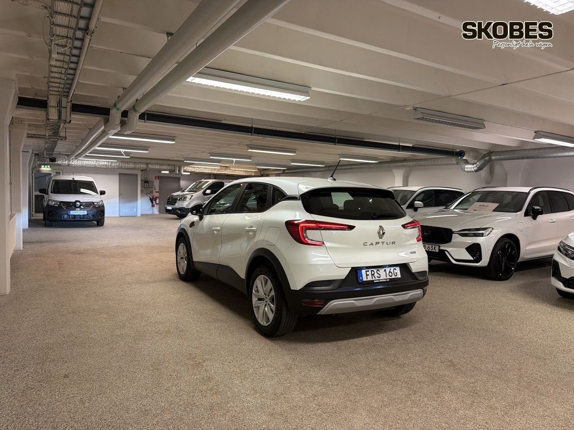 Renault Captur PHEV 160 Zen CVT 2022, bild 4/10