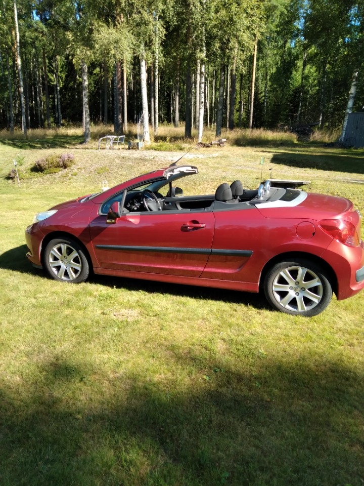 Peugeot 207 CC 1.6 VTi Manuell 2007, bild 2/5