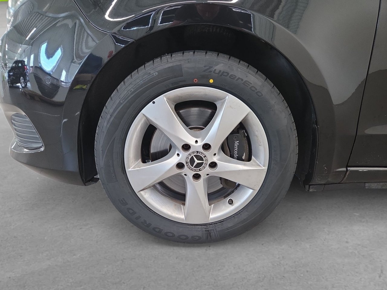 Mercedes-Benz V 2015, bild 6/23