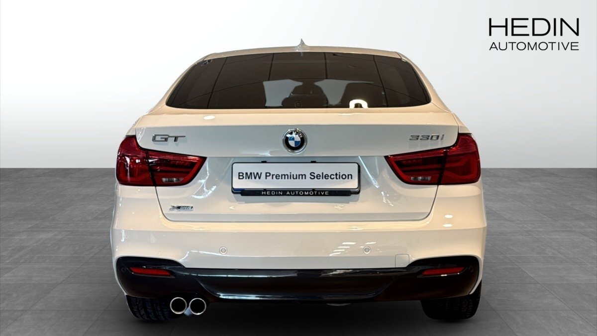 BMW 330 2019, bild 7/8