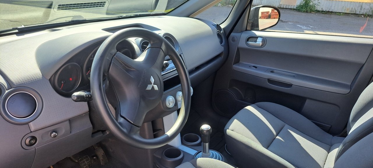 Mitsubishi Colt 1.3 MIVEC 2007, photo 6/10
