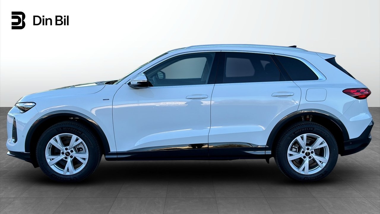 Audi Q5 2025, photo 2/10