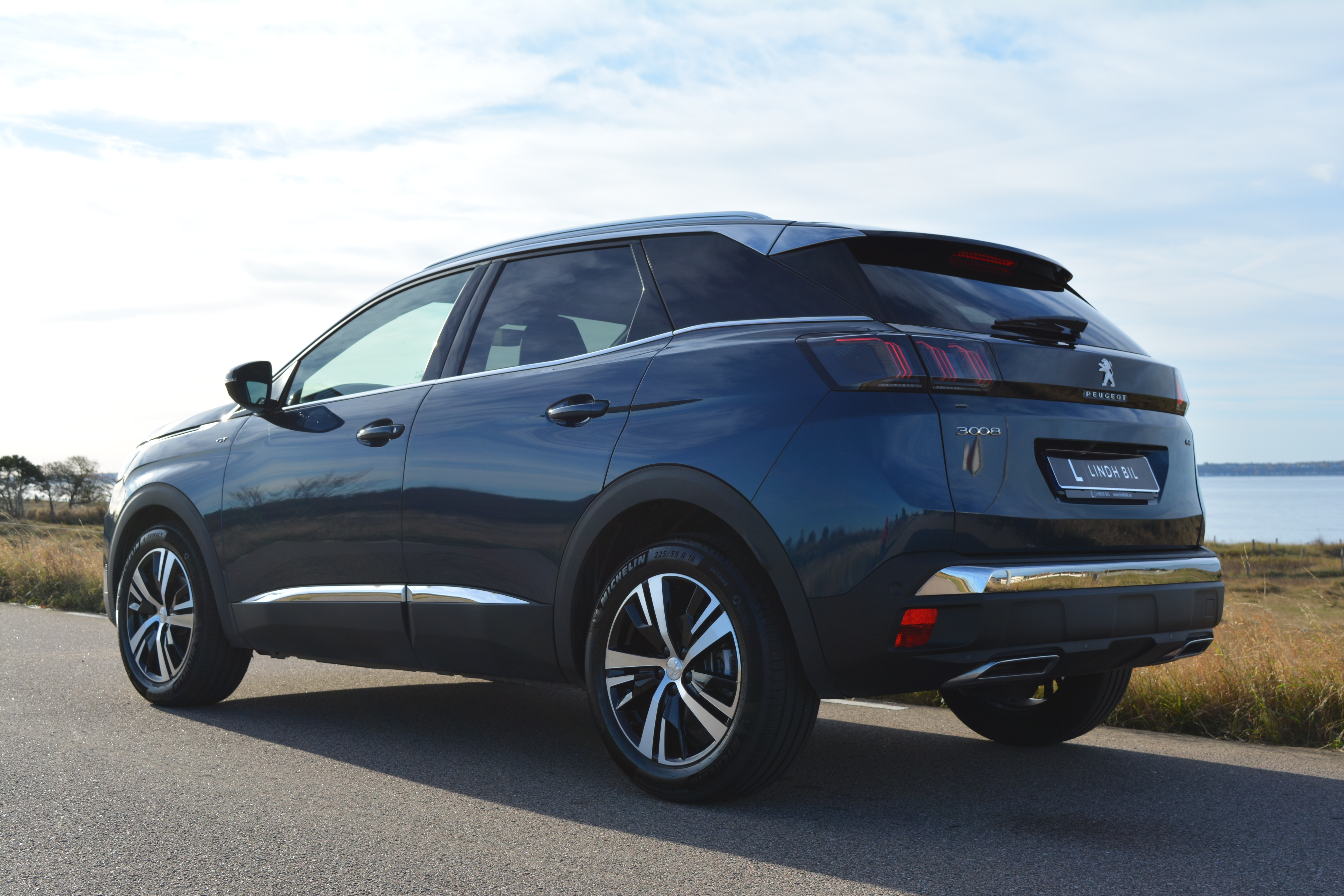 Peugeot 3008 1.2 PureTech 130 EAT 2023, bild 2/10