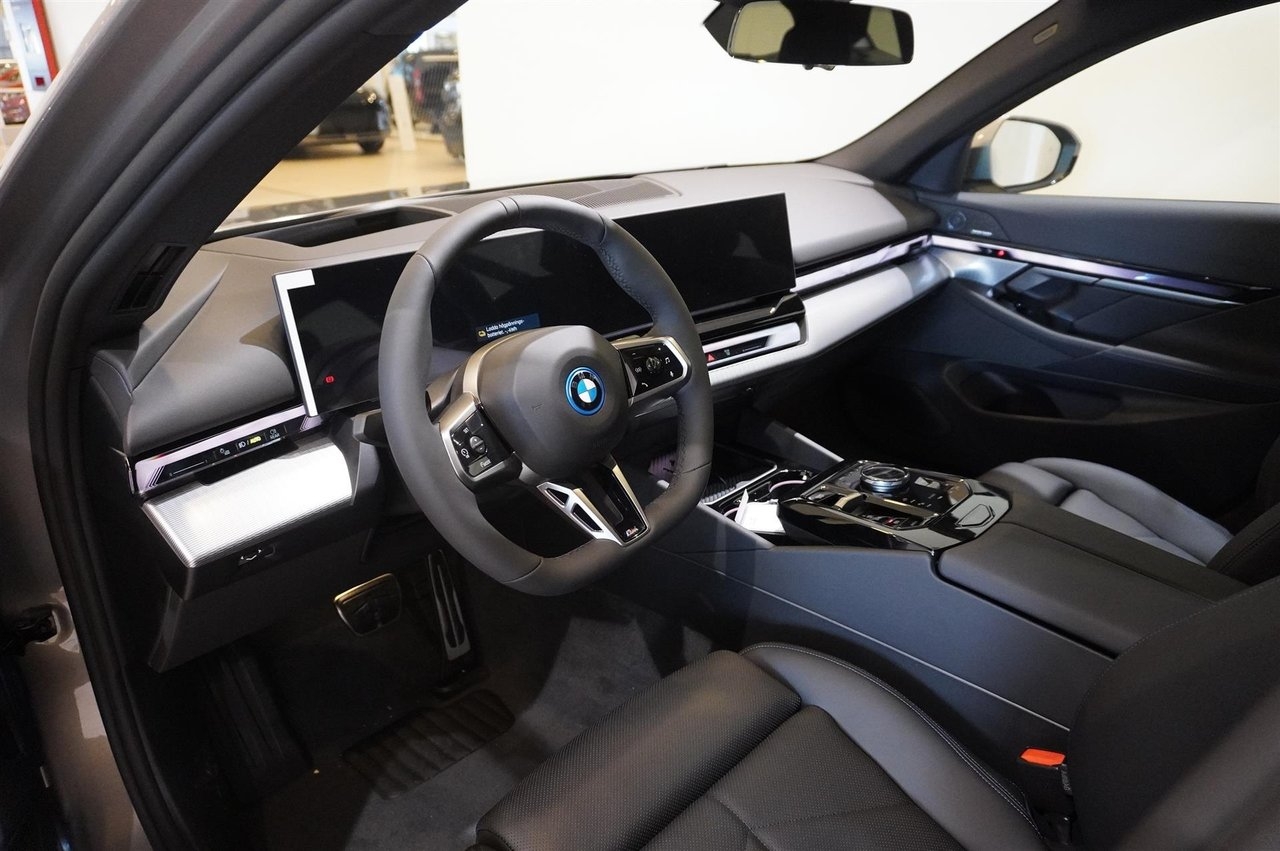 BMW i5 2026, bild 2/10
