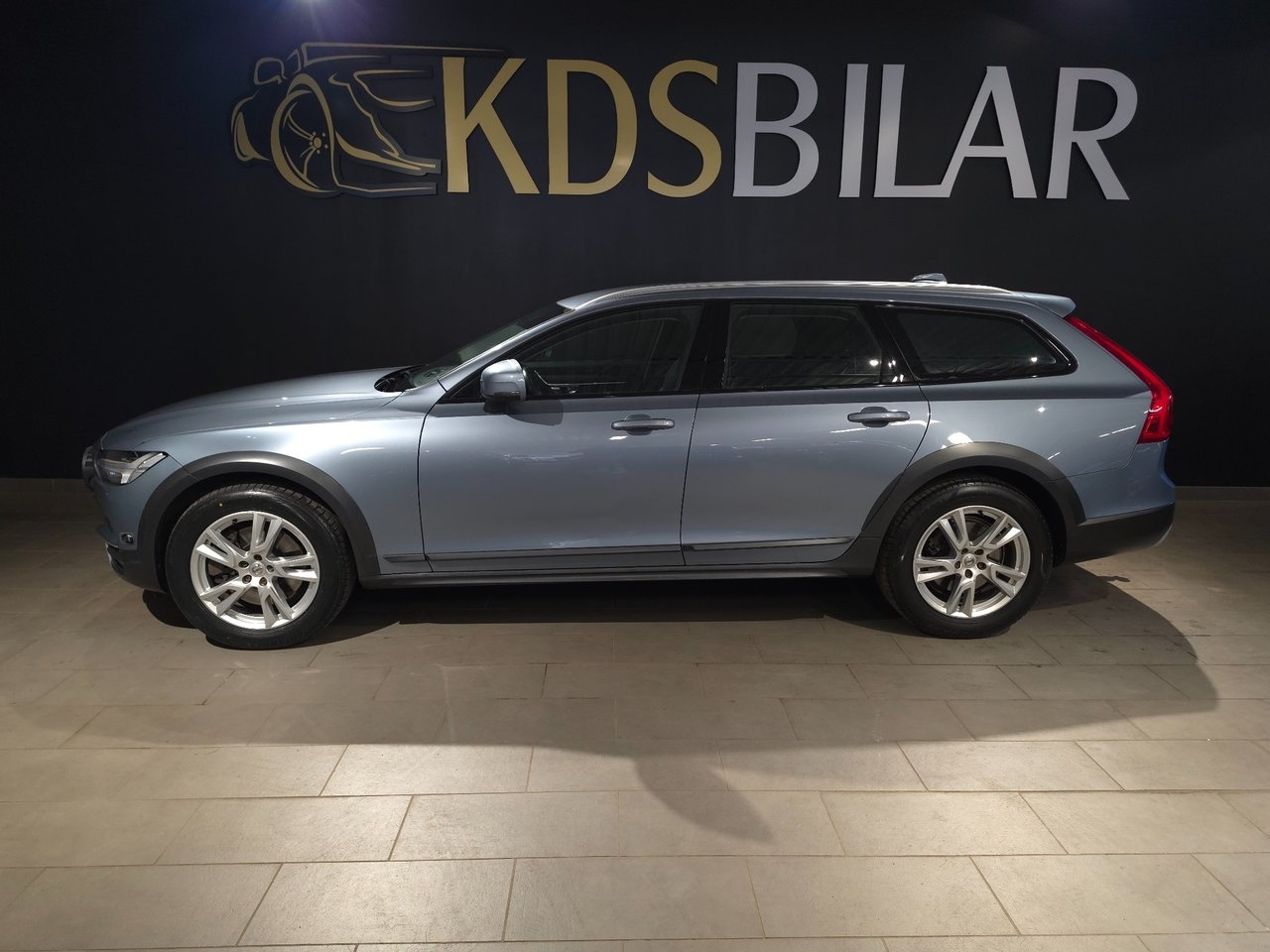 Volvo V90 Cross Country