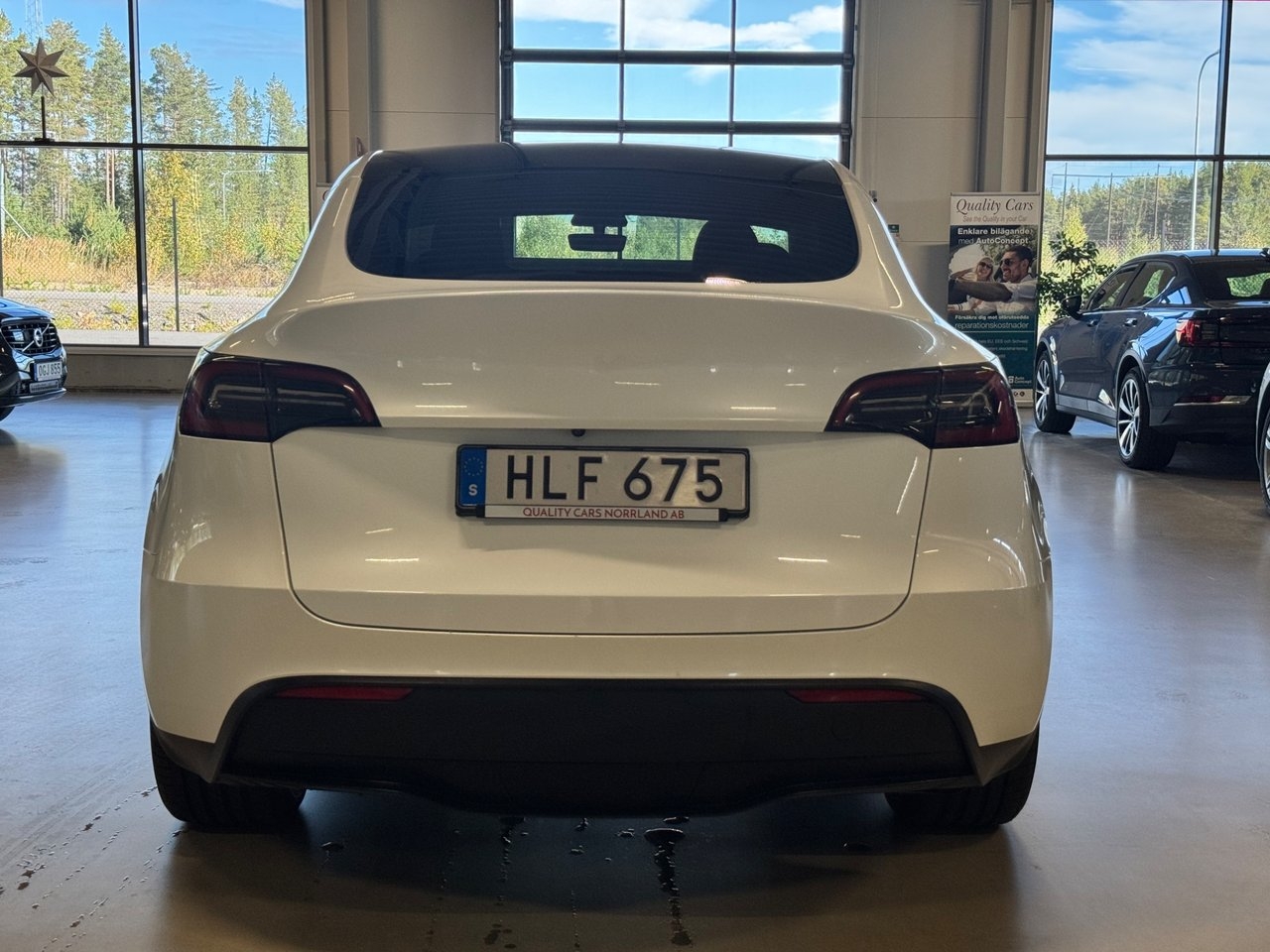 Tesla Model Y 2023, bild 4/23